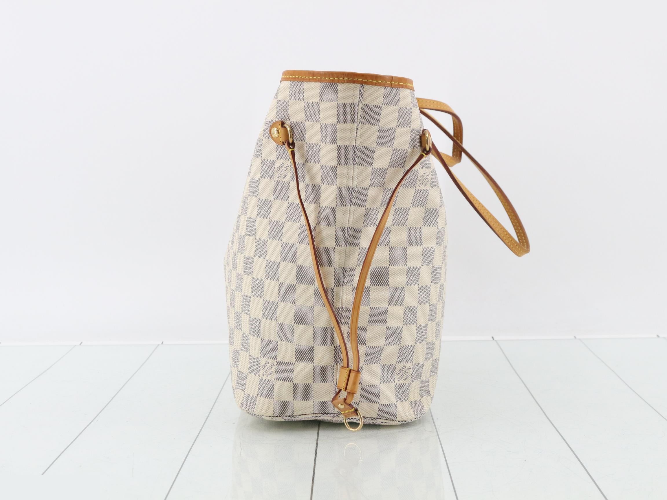 Neverfull MM Beige with Pouch — view 3