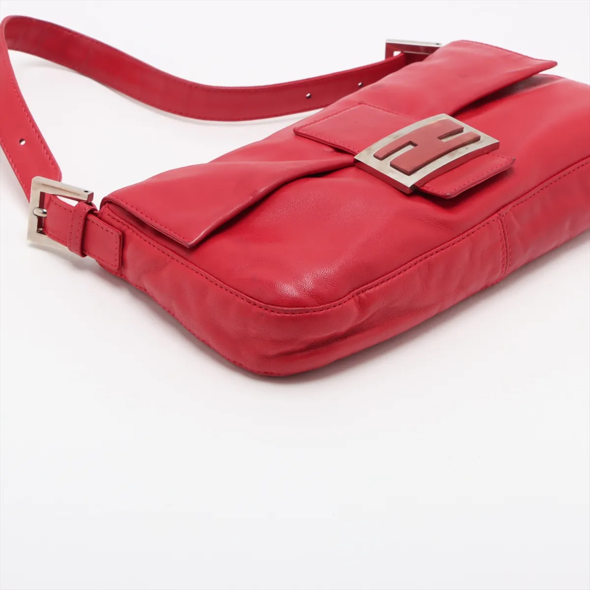 Mamma Bucket Leather Shoulder Bag Red 26424 — view 4