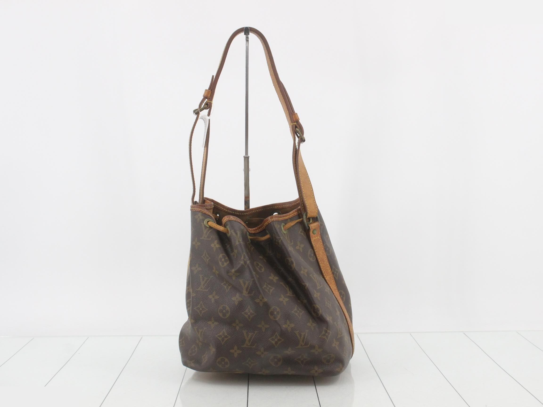 LV Gold Hardware Noe Hand Tote Shoulder Bag — view 2