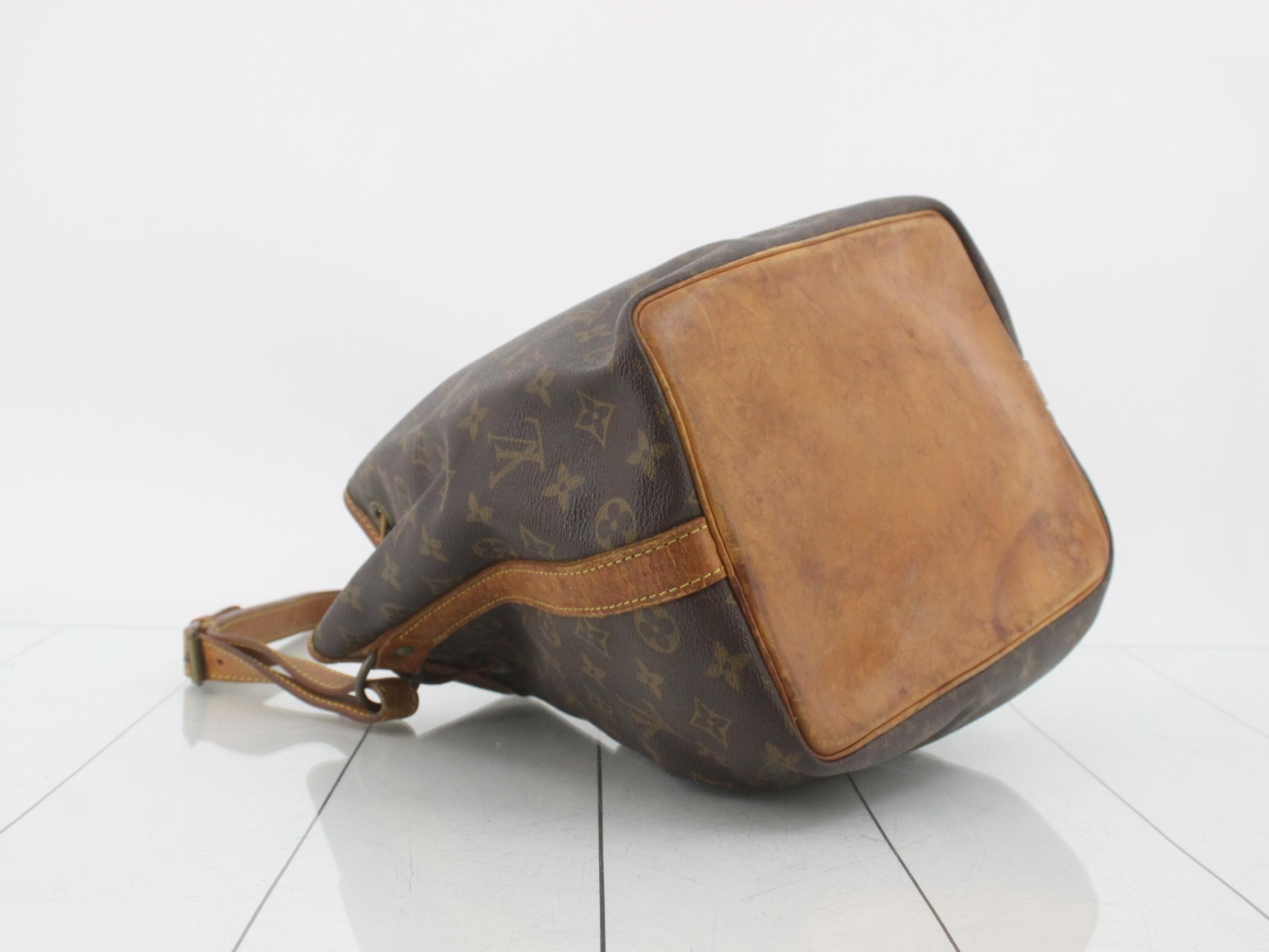 LV Gold Hardware Noe Hand Tote Shoulder Bag — view 5