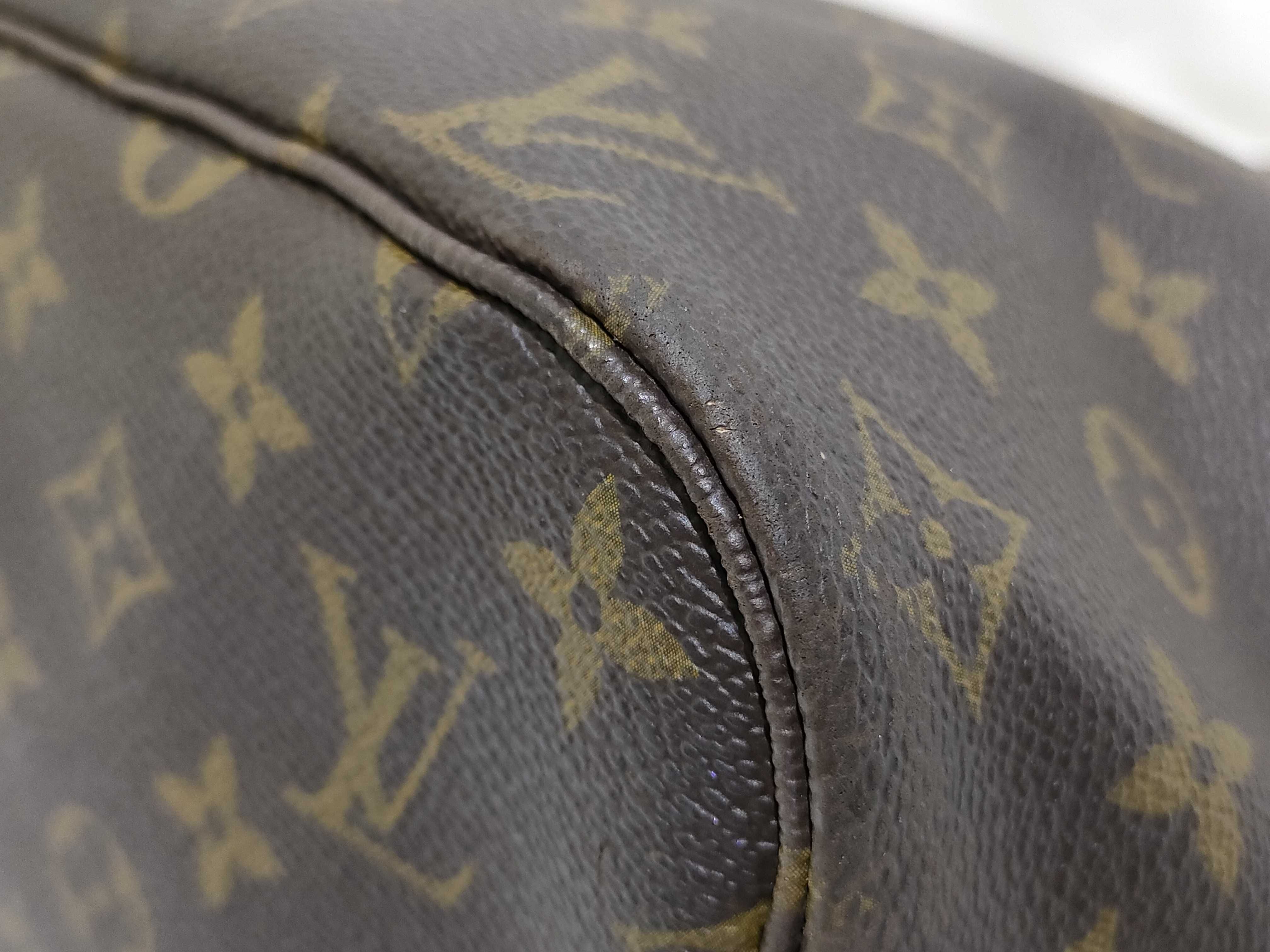 Monogram Louis Vuitton Neverfull MM Monogram Tote Bag — view 6