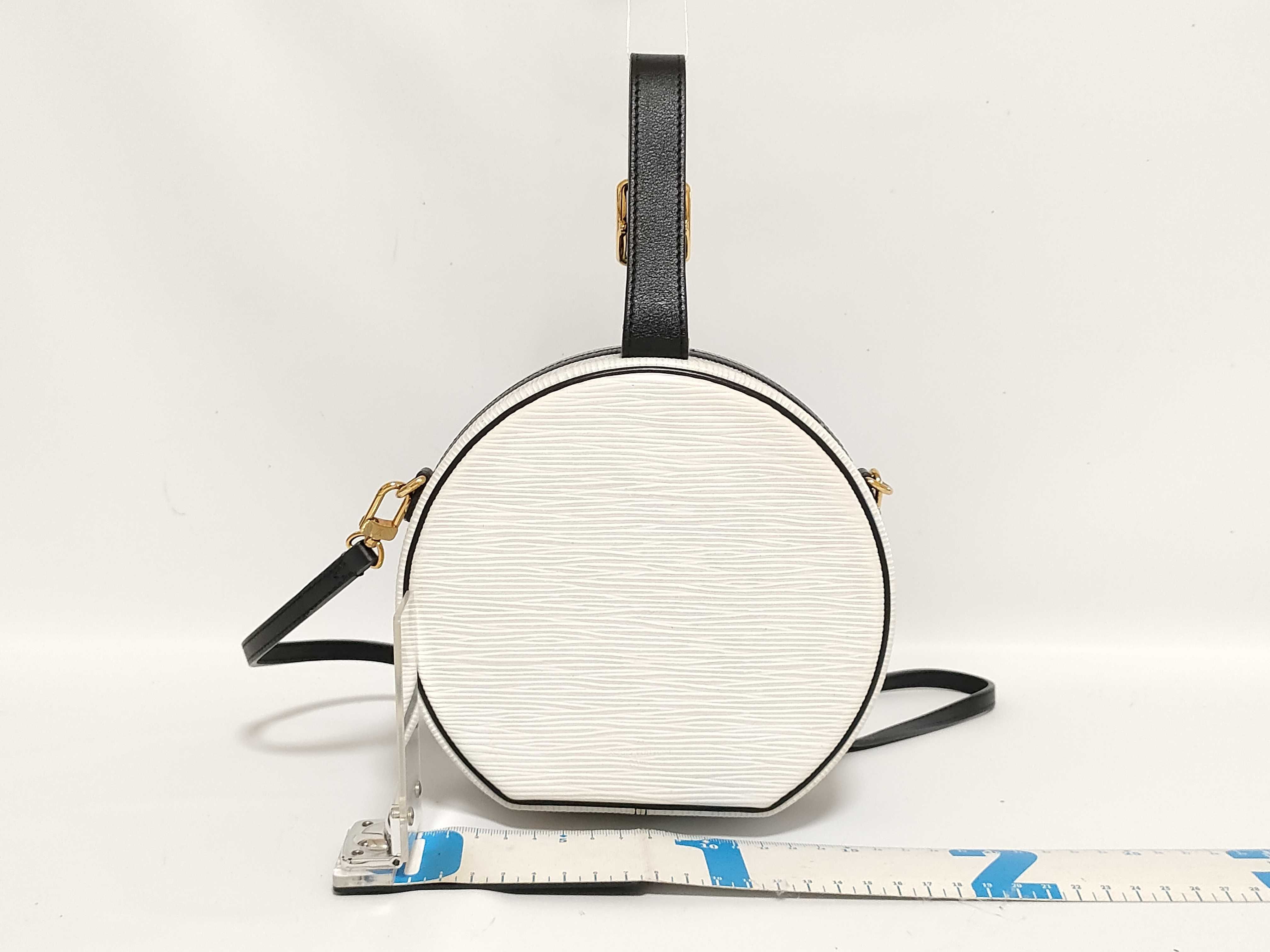 Epi Boite Chapeau R96001 PL3128 RFID detected handbag — view 2