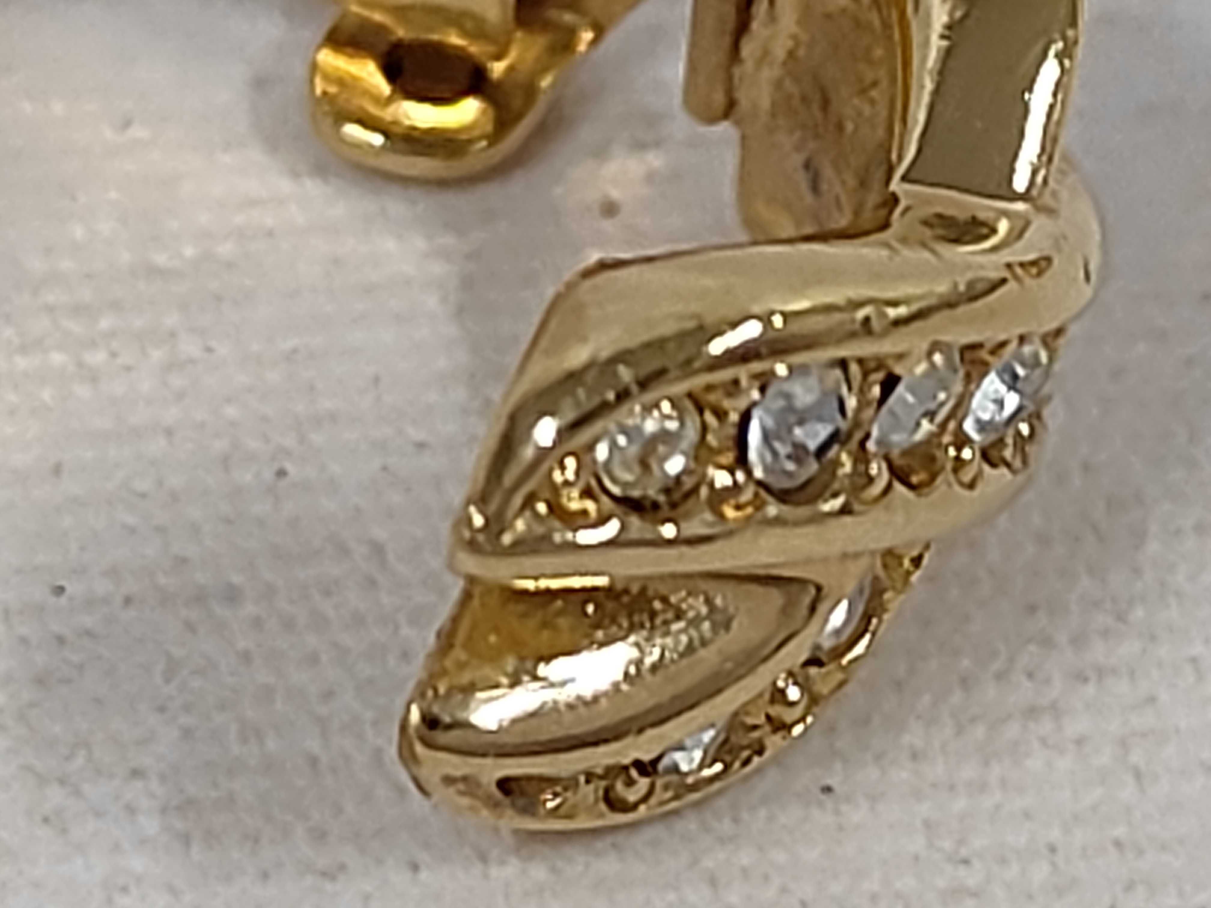 Christian / Earrings / GP Earrings — view 9