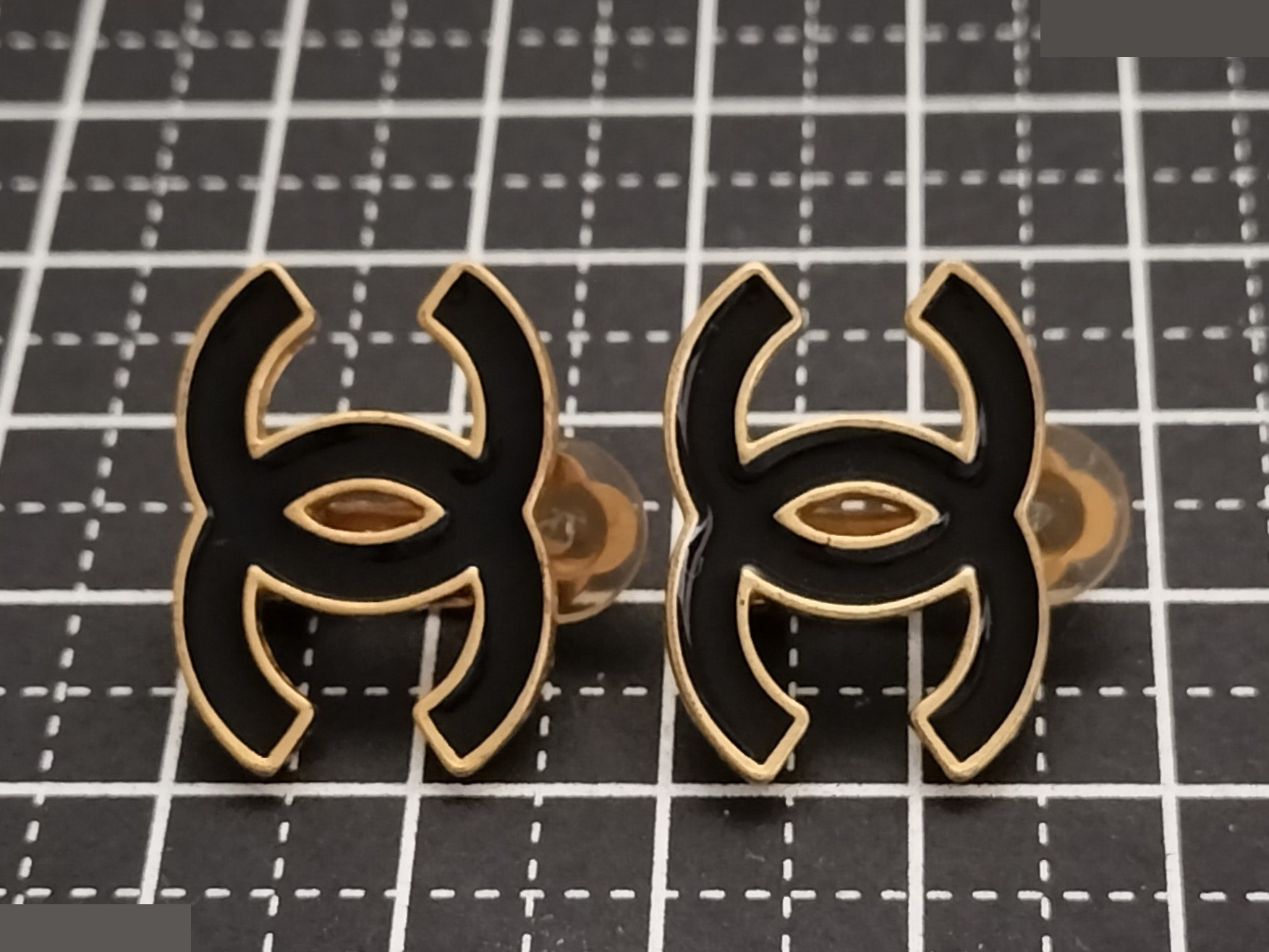 Coco Black Gold Earrings 02A — view 7