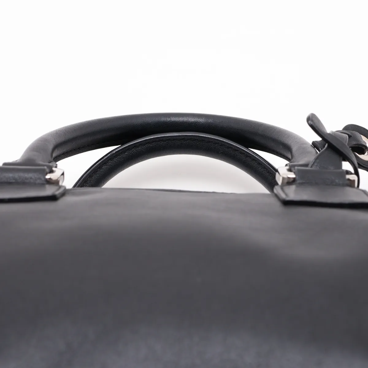 Amazona 28 Leather 2-Way Handbag, Black — view 6