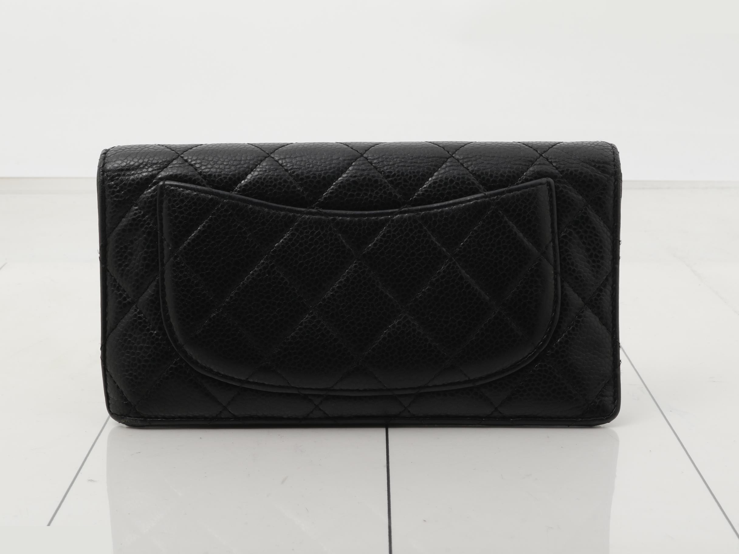 Matelassé (bag) and wallet, caviar leather — view 2