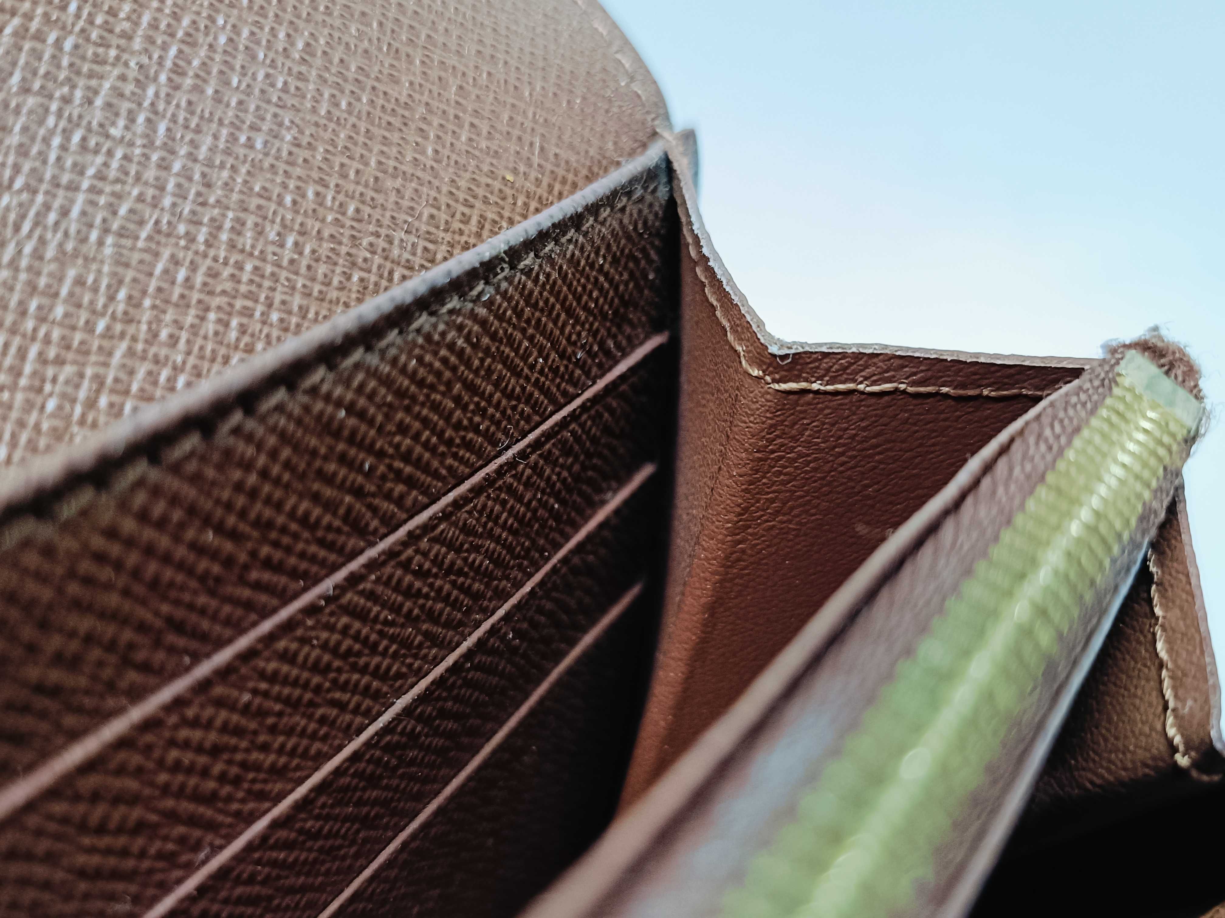 Monogram Portefeuille Sarah Wallet — view 9