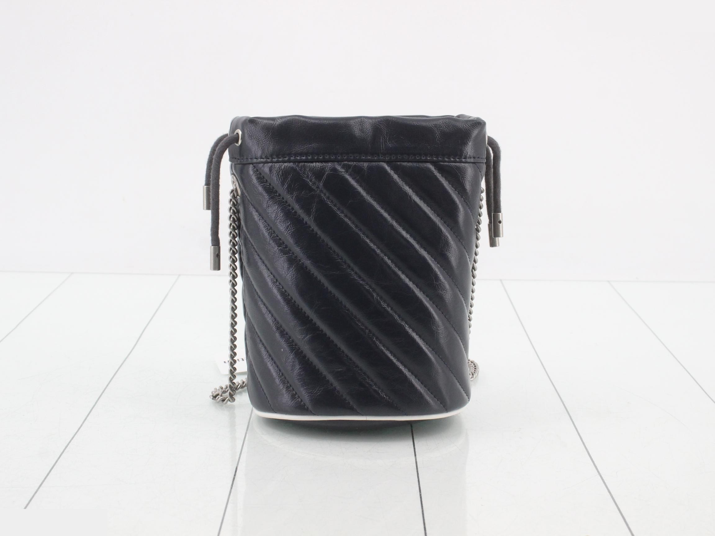 GG Marmont Quilted Shoulder Bag — view 2