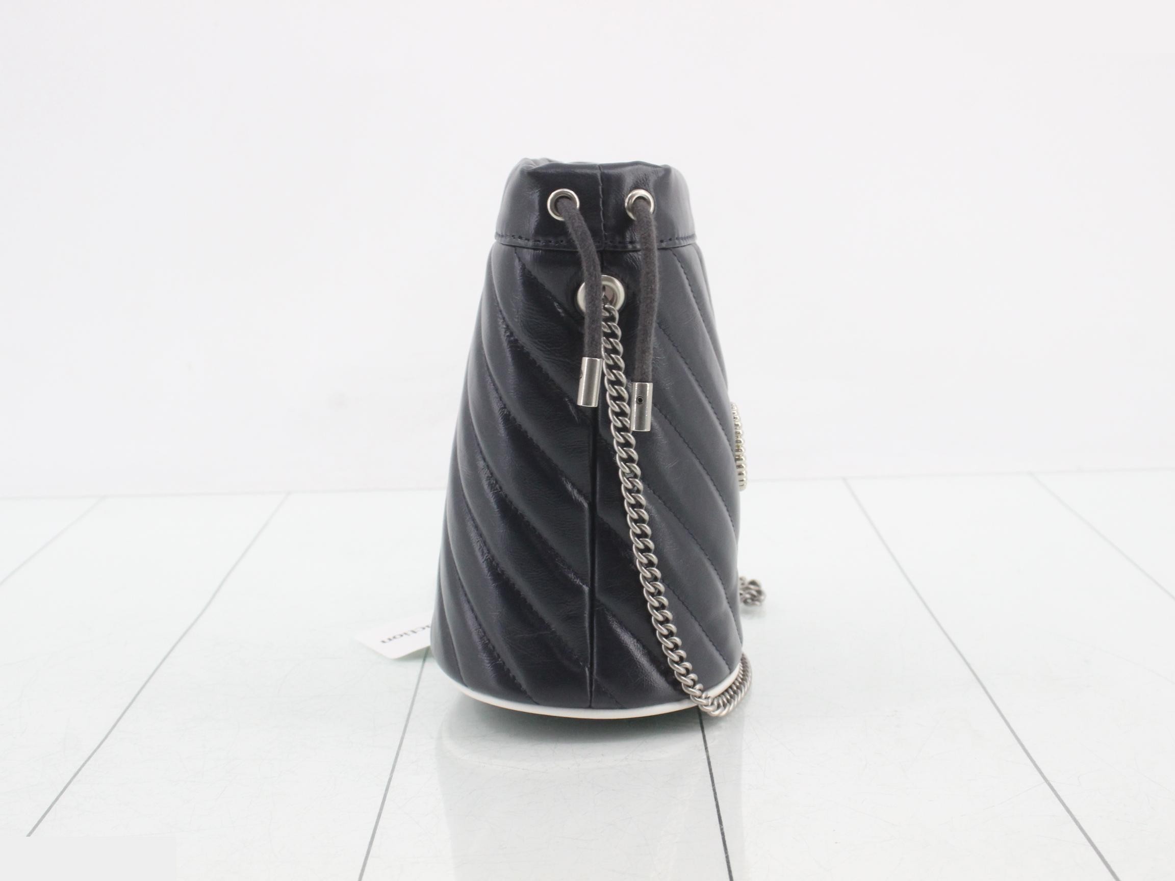 GG Marmont Quilted Shoulder Bag — view 4