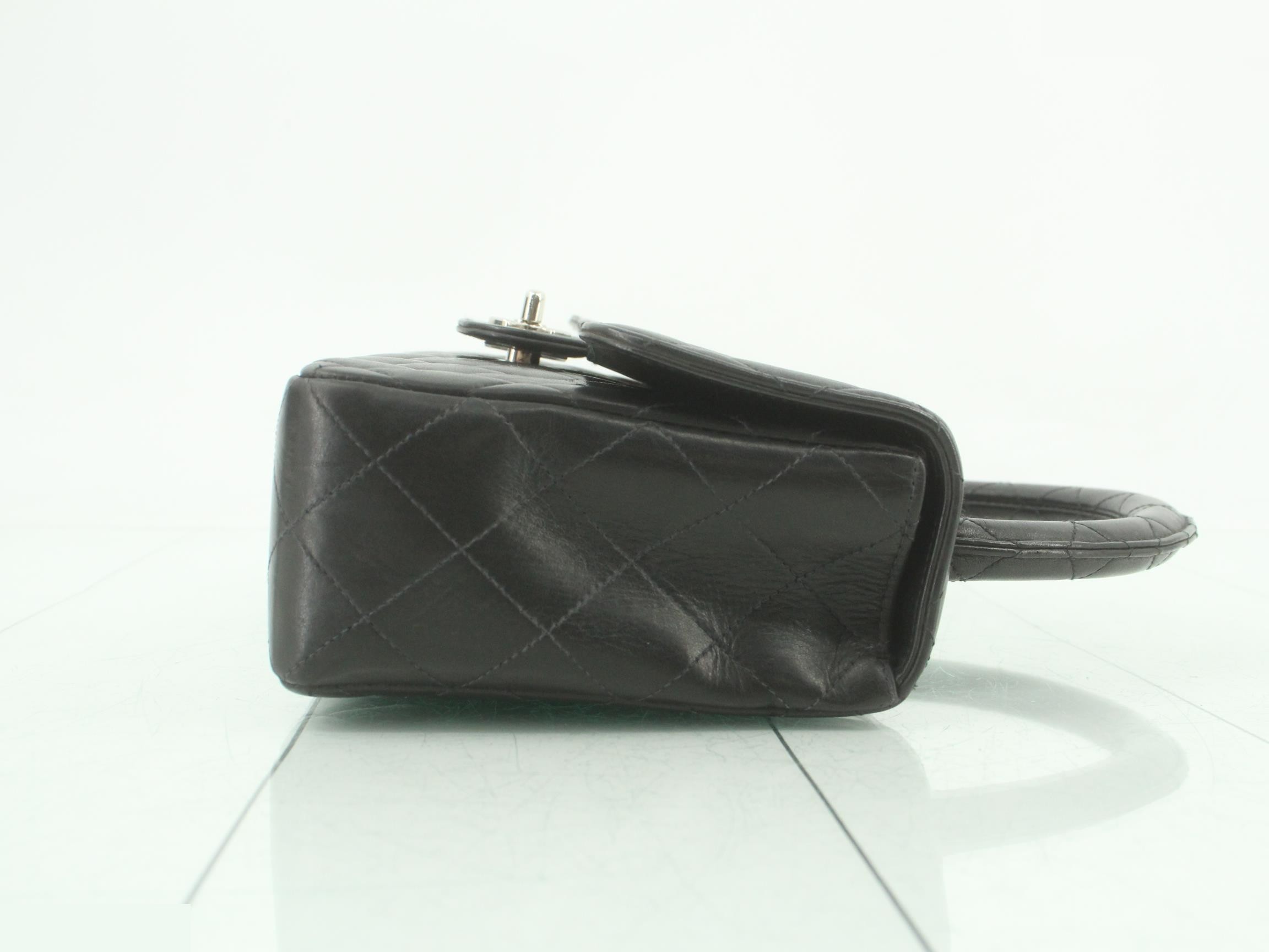 Matelassé Classic Top Handle Lambskin Black Silver Hardware 4 Series W25 — view 3