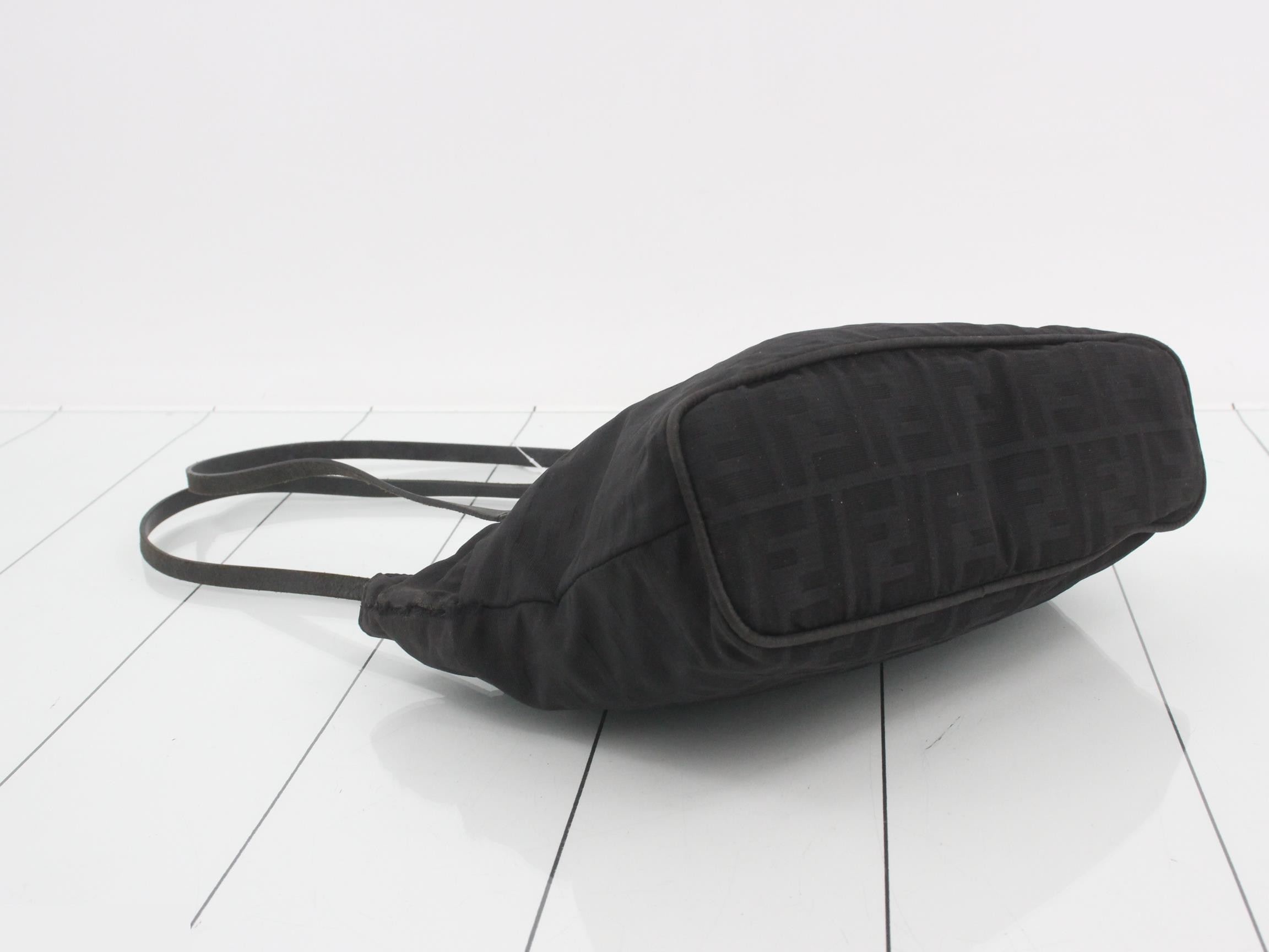 handbag — view 5