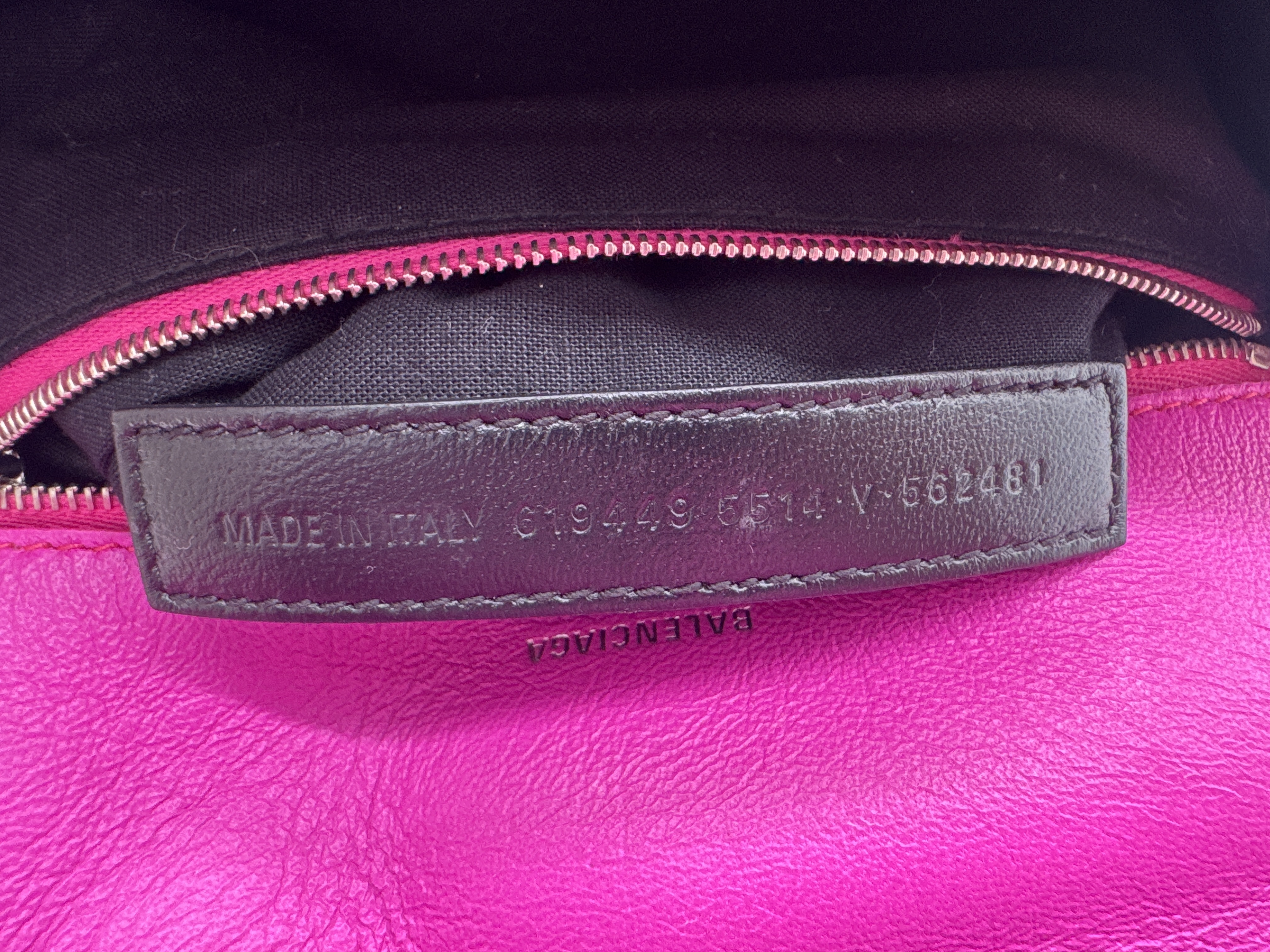 Touch Puffy Pink Shoulder Bag Handbag — view 12