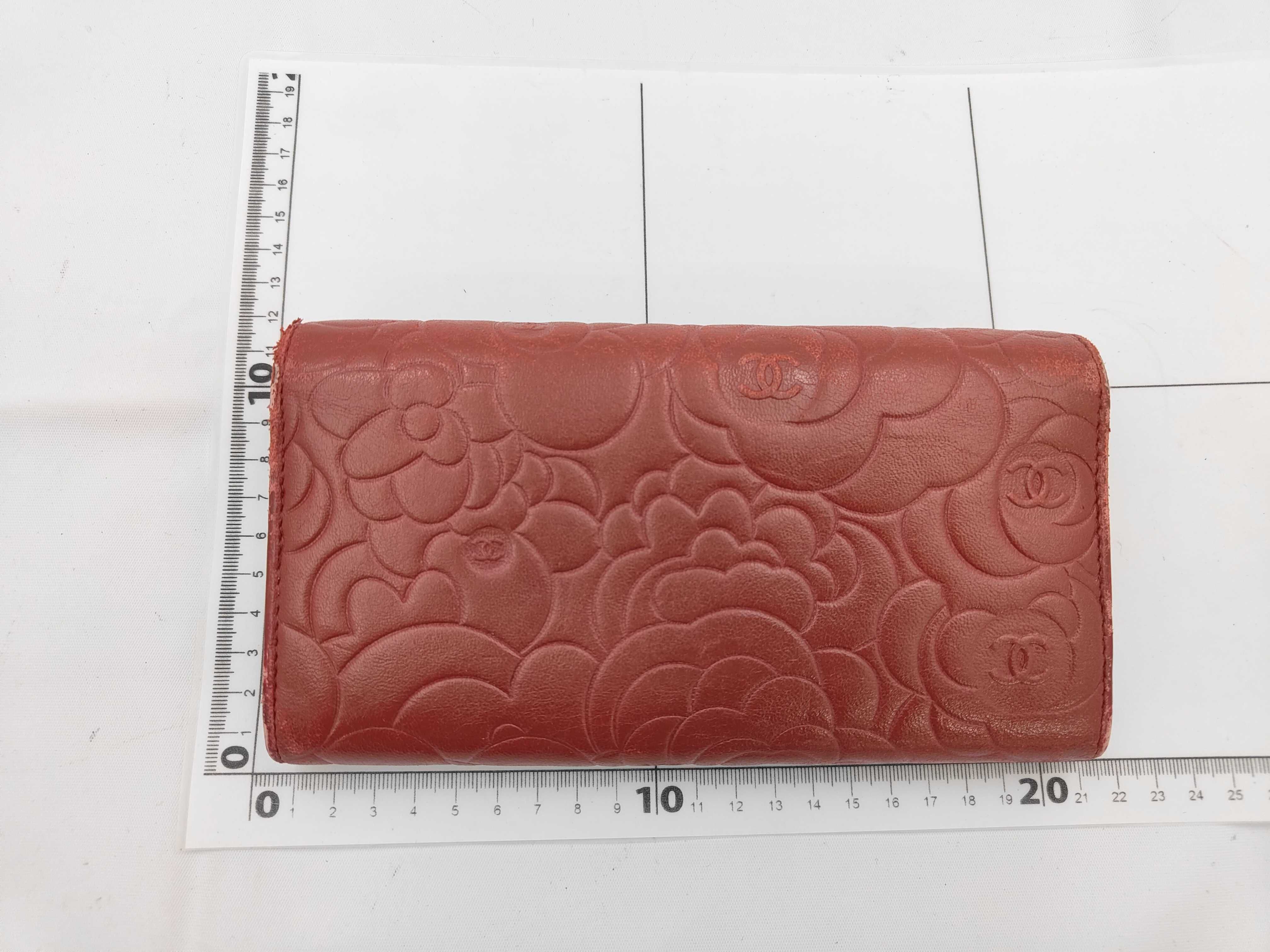 wallet — view 2