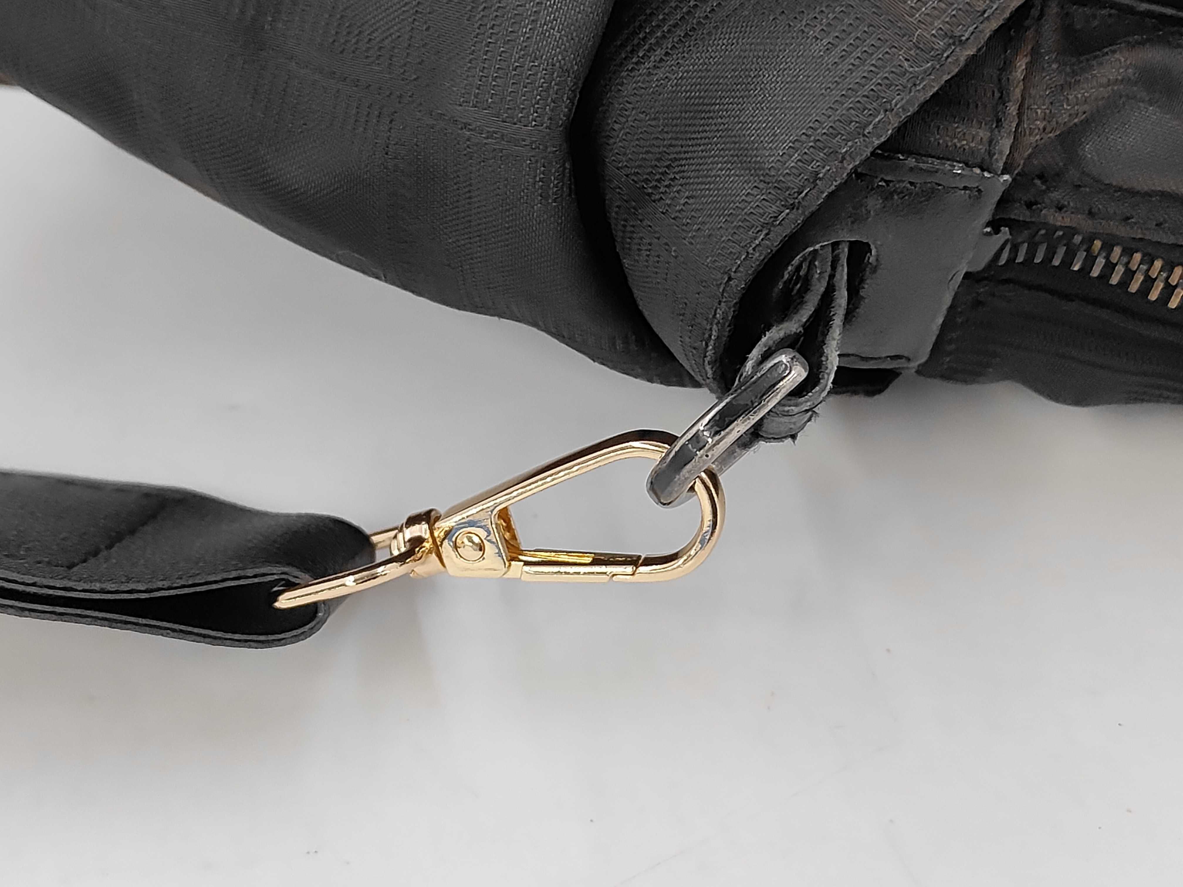 New Travel Line 2-Way Handbag with Shoulder Strap, Seal No. 6918688, No Guarantee Card. — view 9