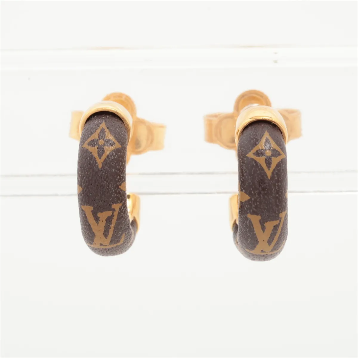 M68370 Boucles d'Oreilles Mini Hoop Wild LV LE0139 Earrings (Pair) GP x PVC Gold x Brown — view 2
