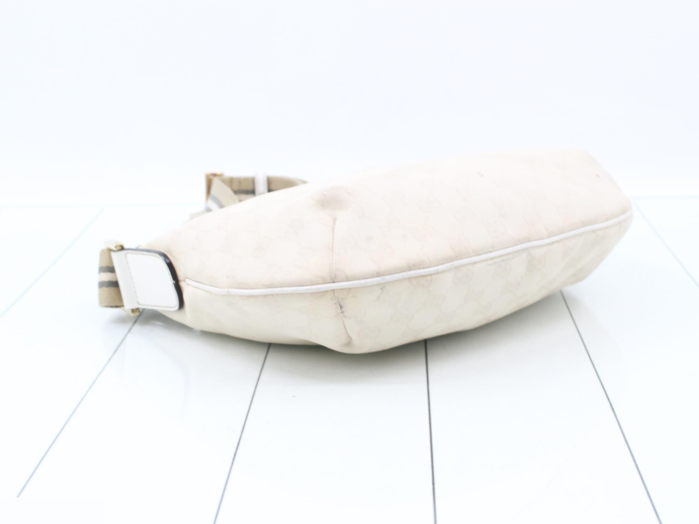 GG Canvas Shoulder Bag — view 5