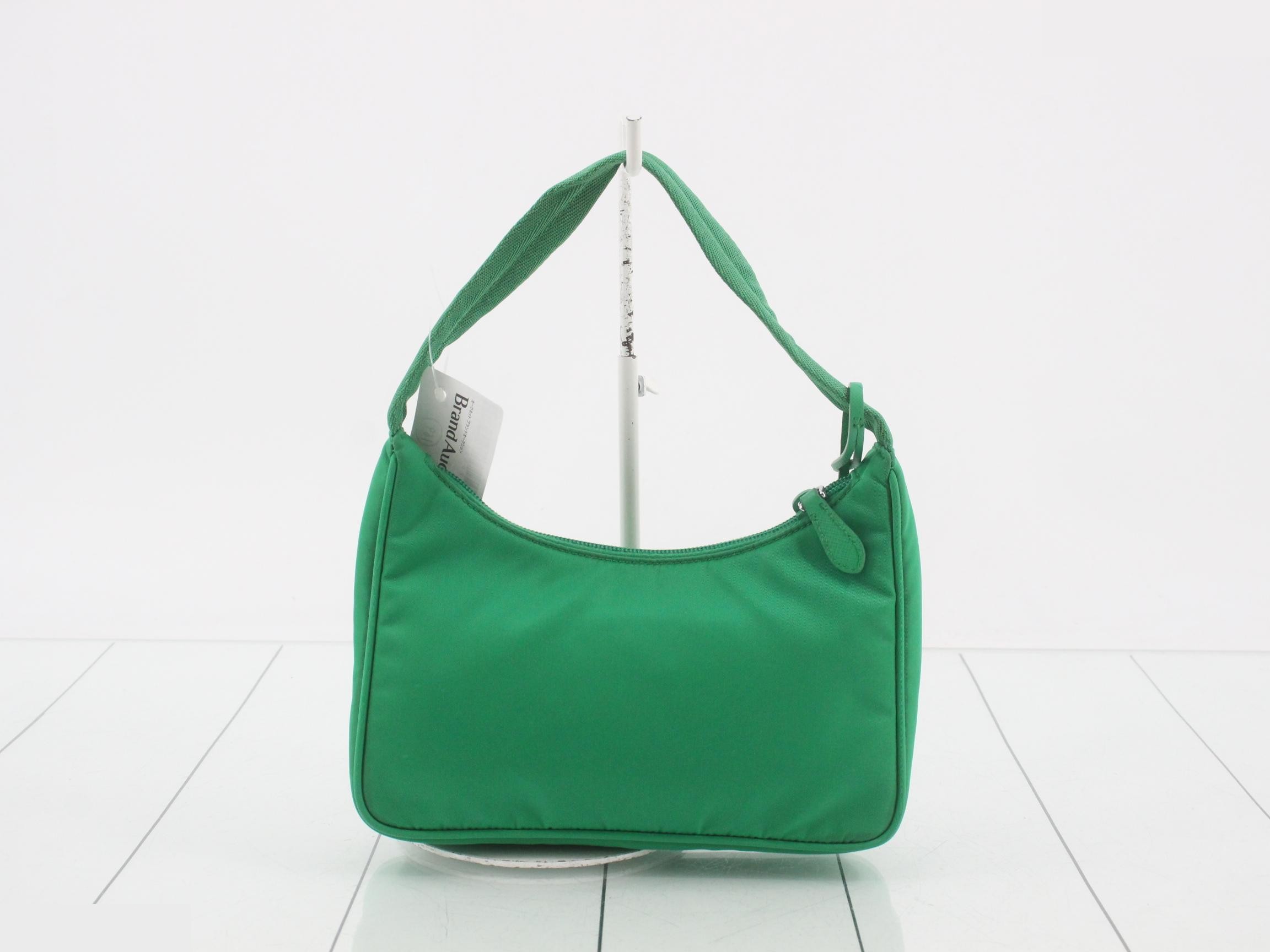 Re-edition 2000 Nylon Triangle Plate One-Shoulder Bag — view 2
