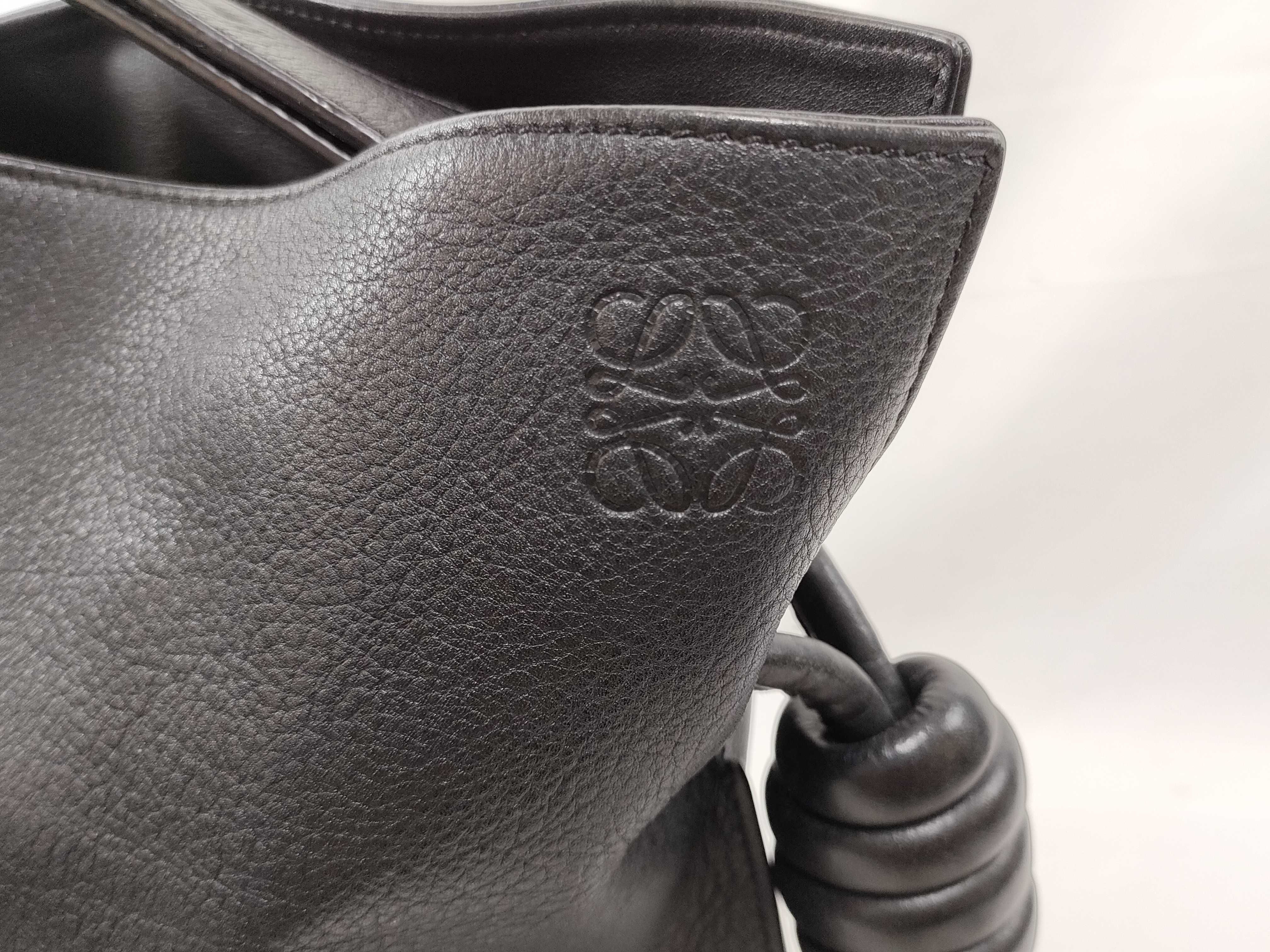 Flamenco Knot Leather Shoulder Bag, Black — view 9