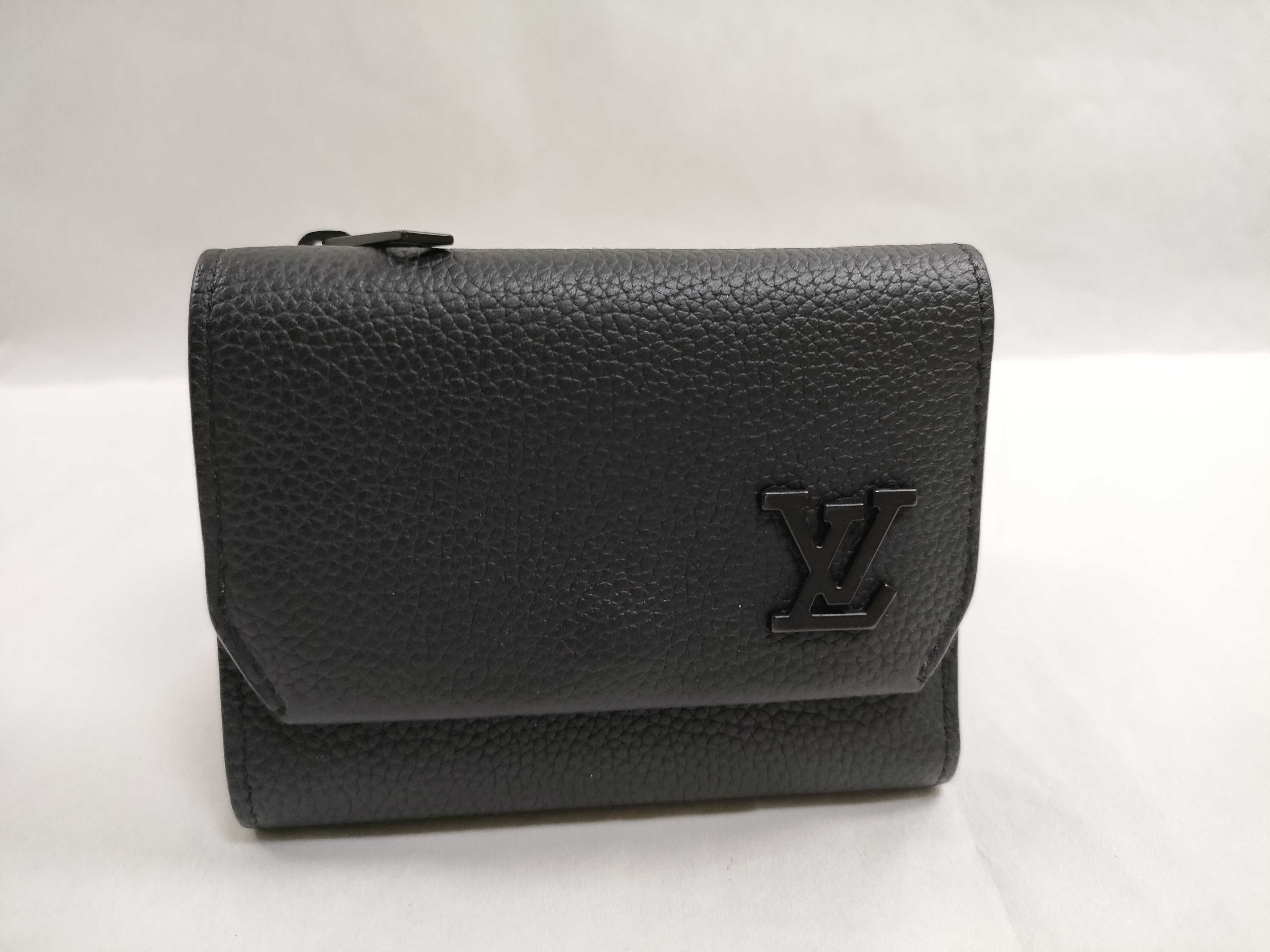 M81740 Aerogram Portefeuille Pilot Black IC Wallet