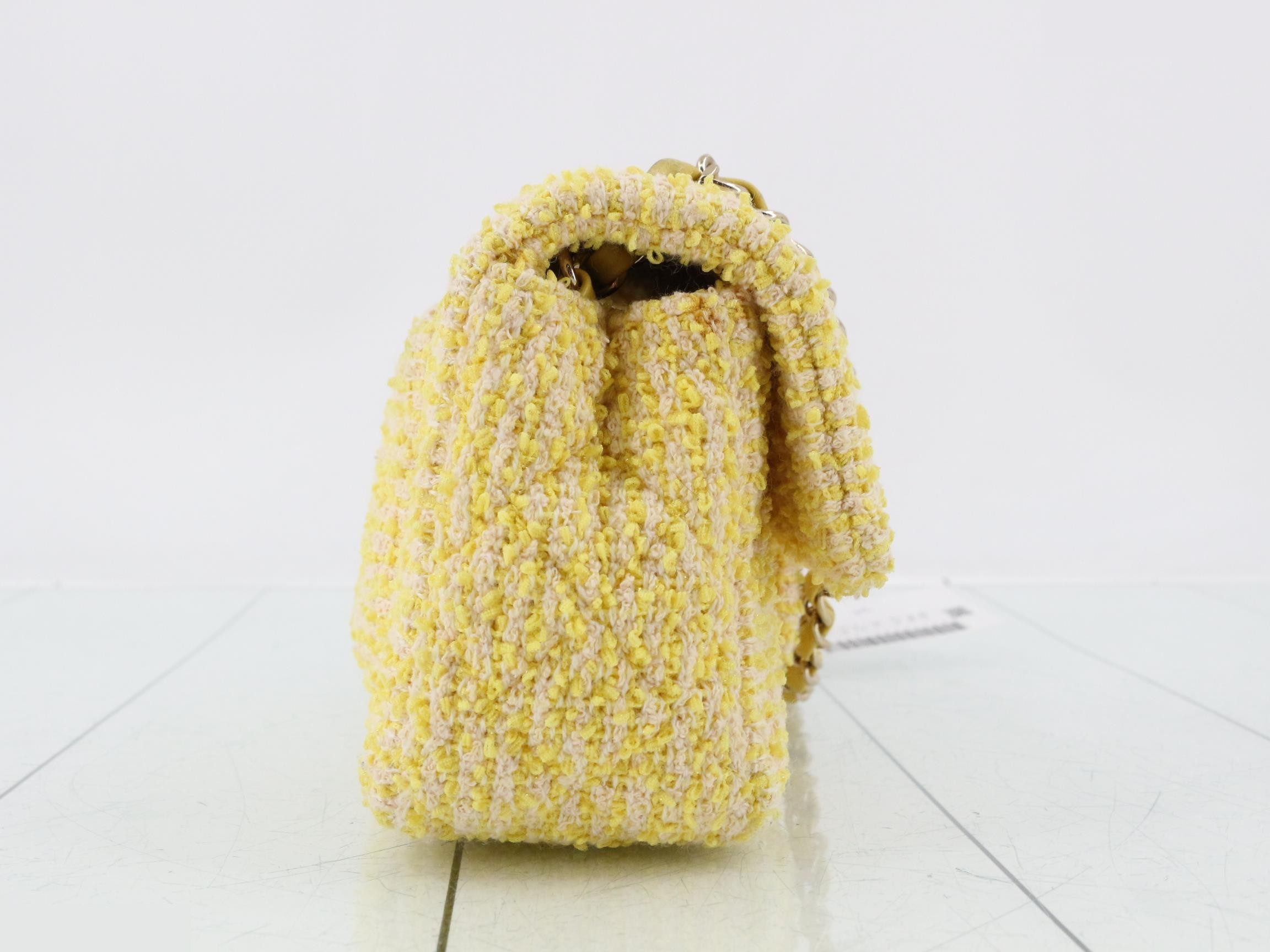 Matelassé (bag) - Shoulder bag — view 4
