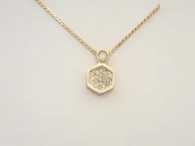 Necklace, chain approximately 42cm