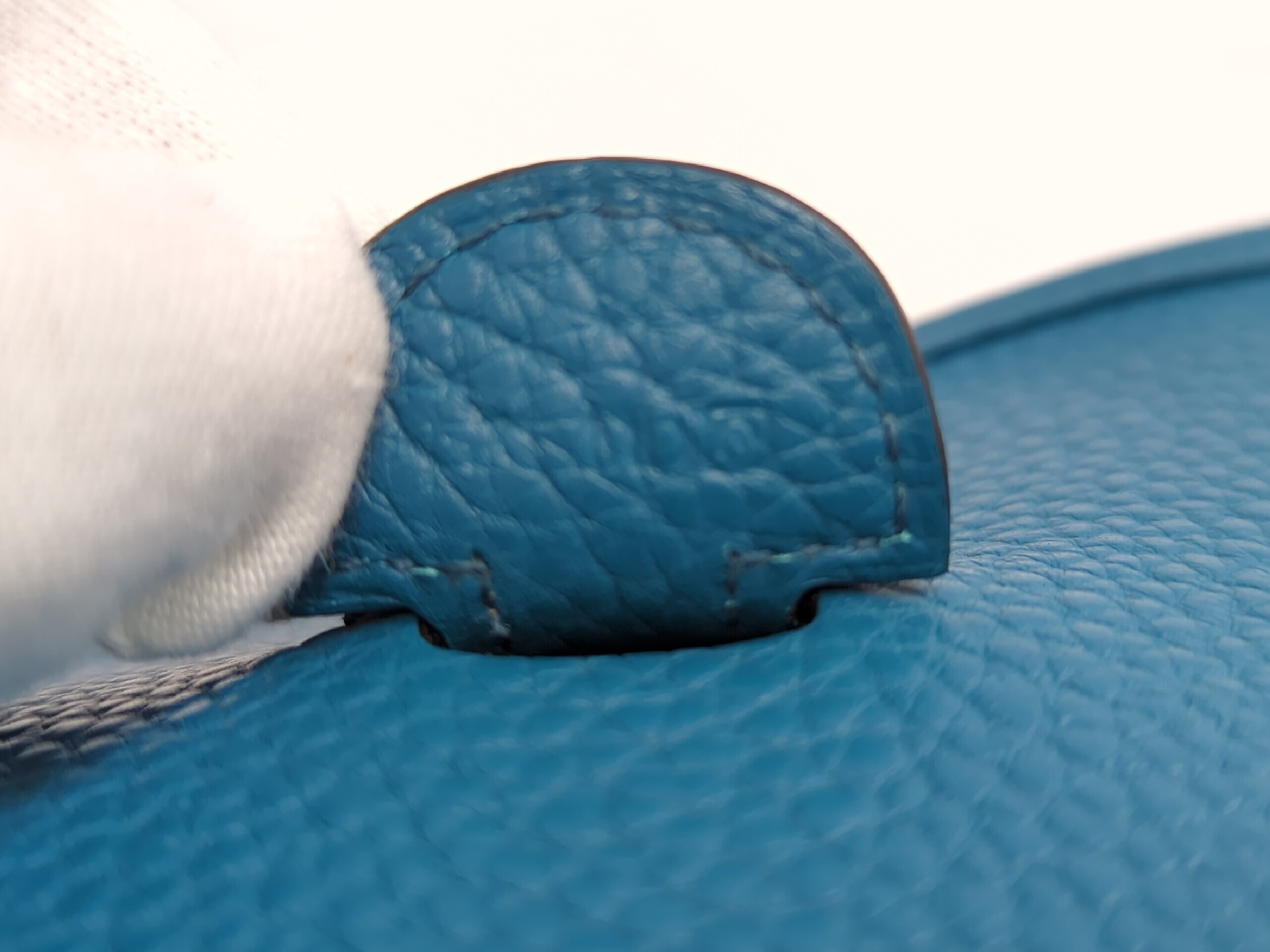 Evelyne III PM Taurillon Clemence Blue Izmir Shoulder Bag ( Q stamp) — view 11