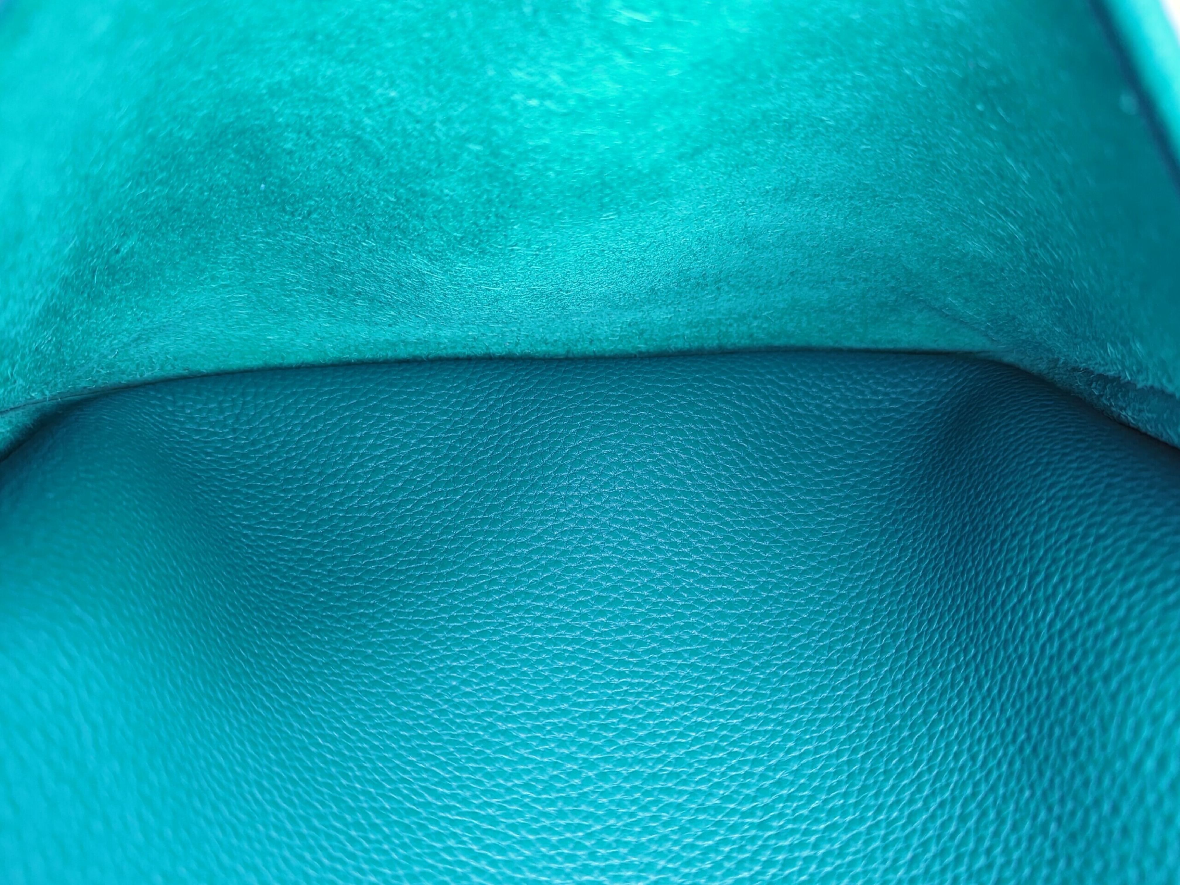 Evelyne III PM Taurillon Clemence Blue Izmir Shoulder Bag ( Q stamp) — view 9