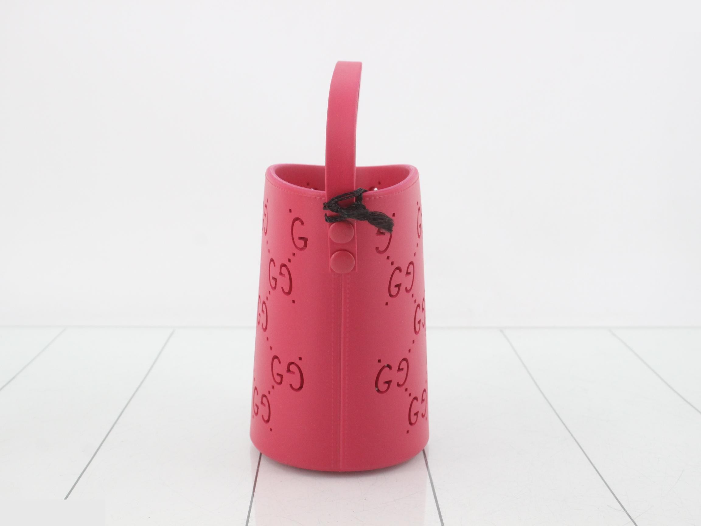 GG Bucket — view 3