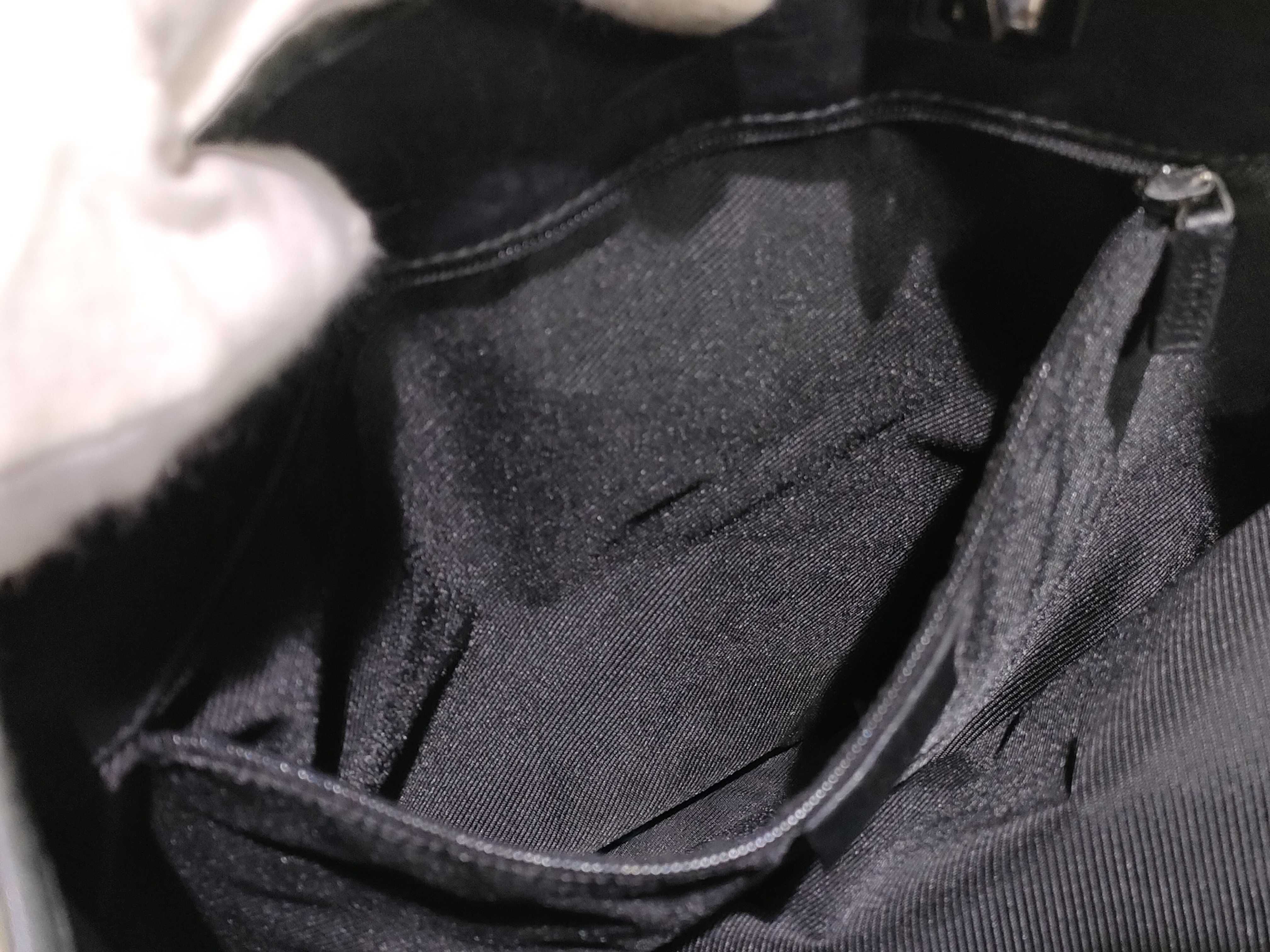 GG Canvas Tote Bag — view 9