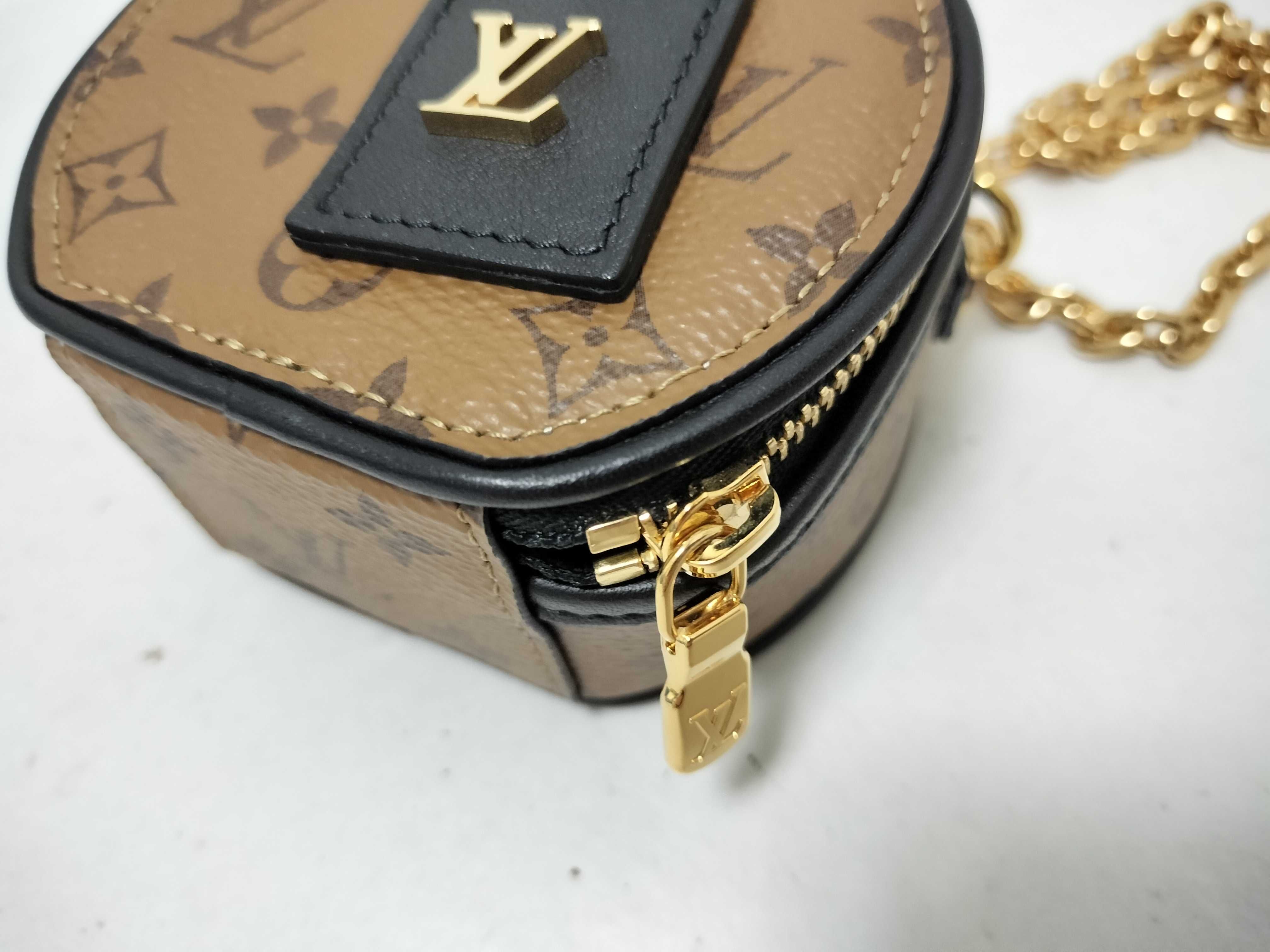 IC chip Louis Vuitton Boite Chapeau Mini Monogram Shoulder Bag — view 7
