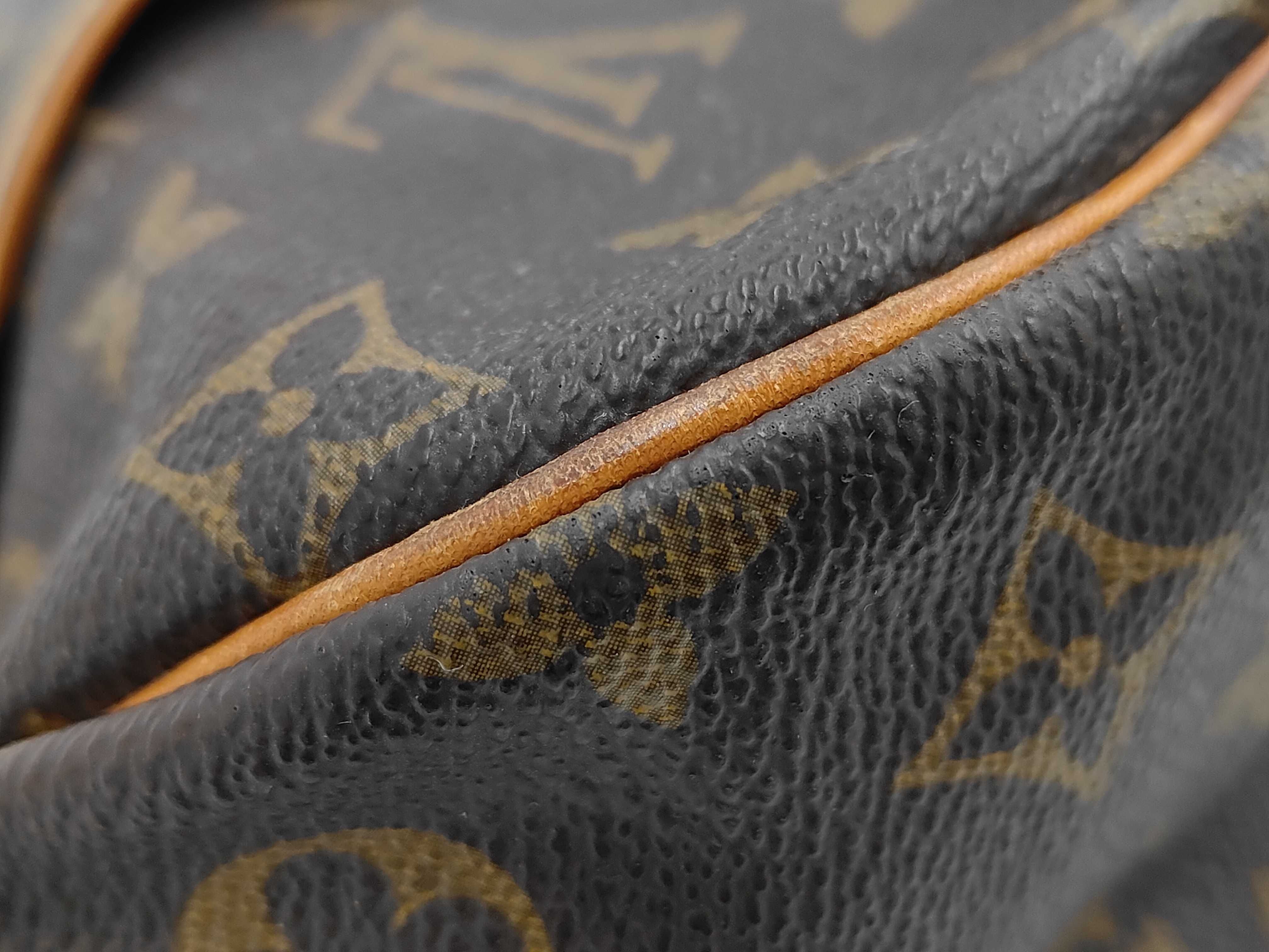 Monogram LV Saumur Shoulder Bag — view 6