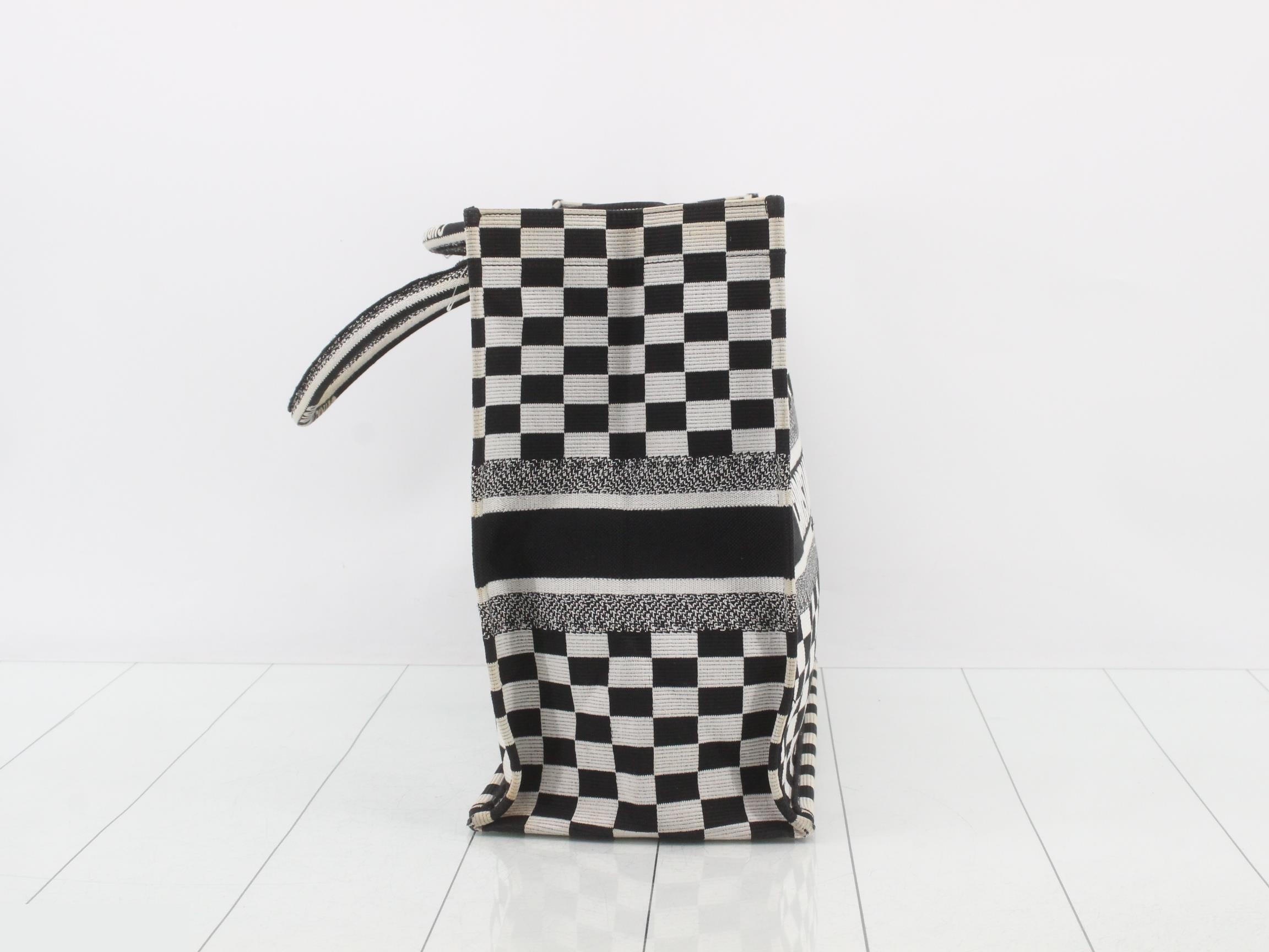 Book Tote — view 4