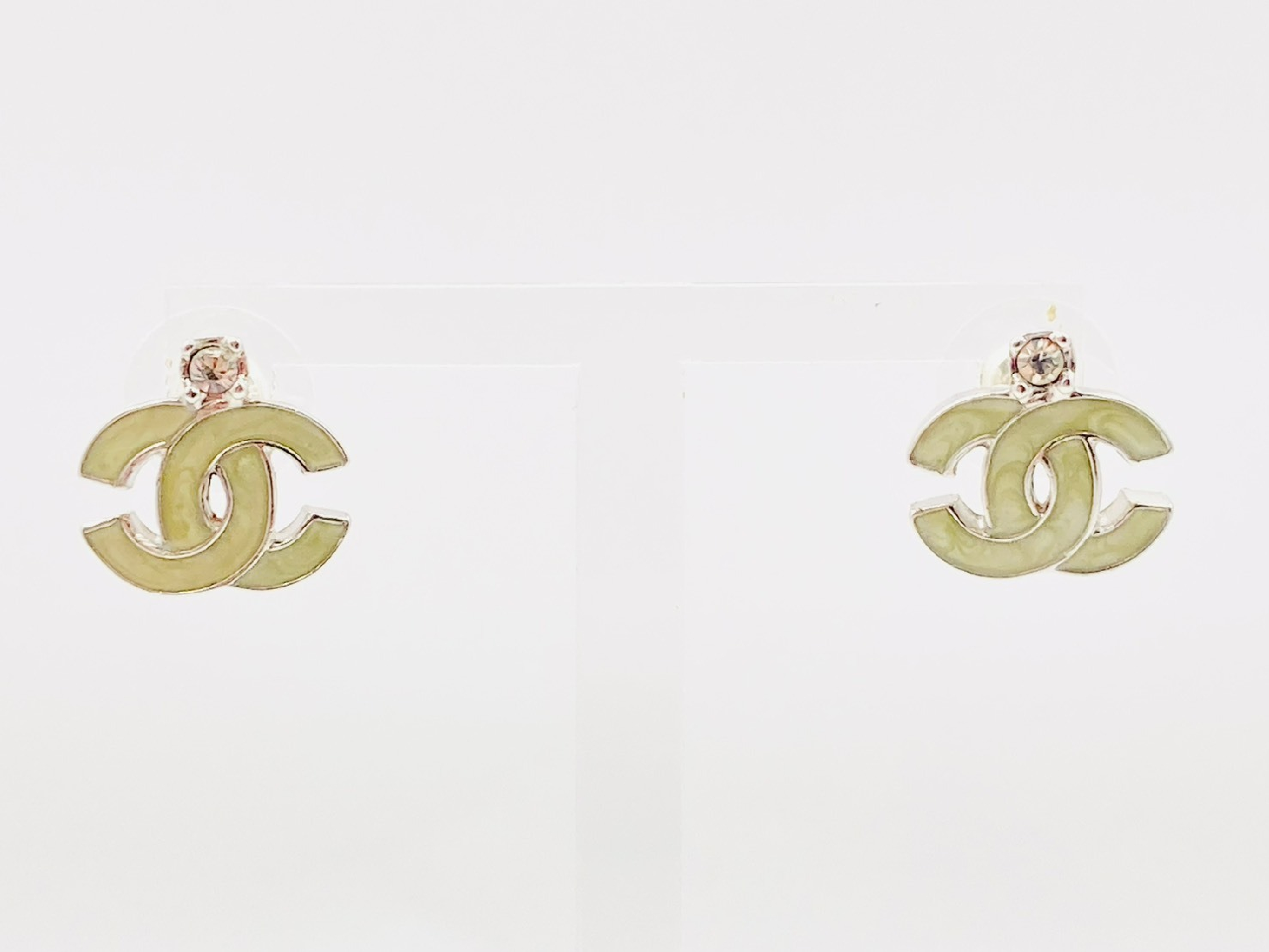 Coco Mark Rhinestone Metal Silver Earrings (04P)