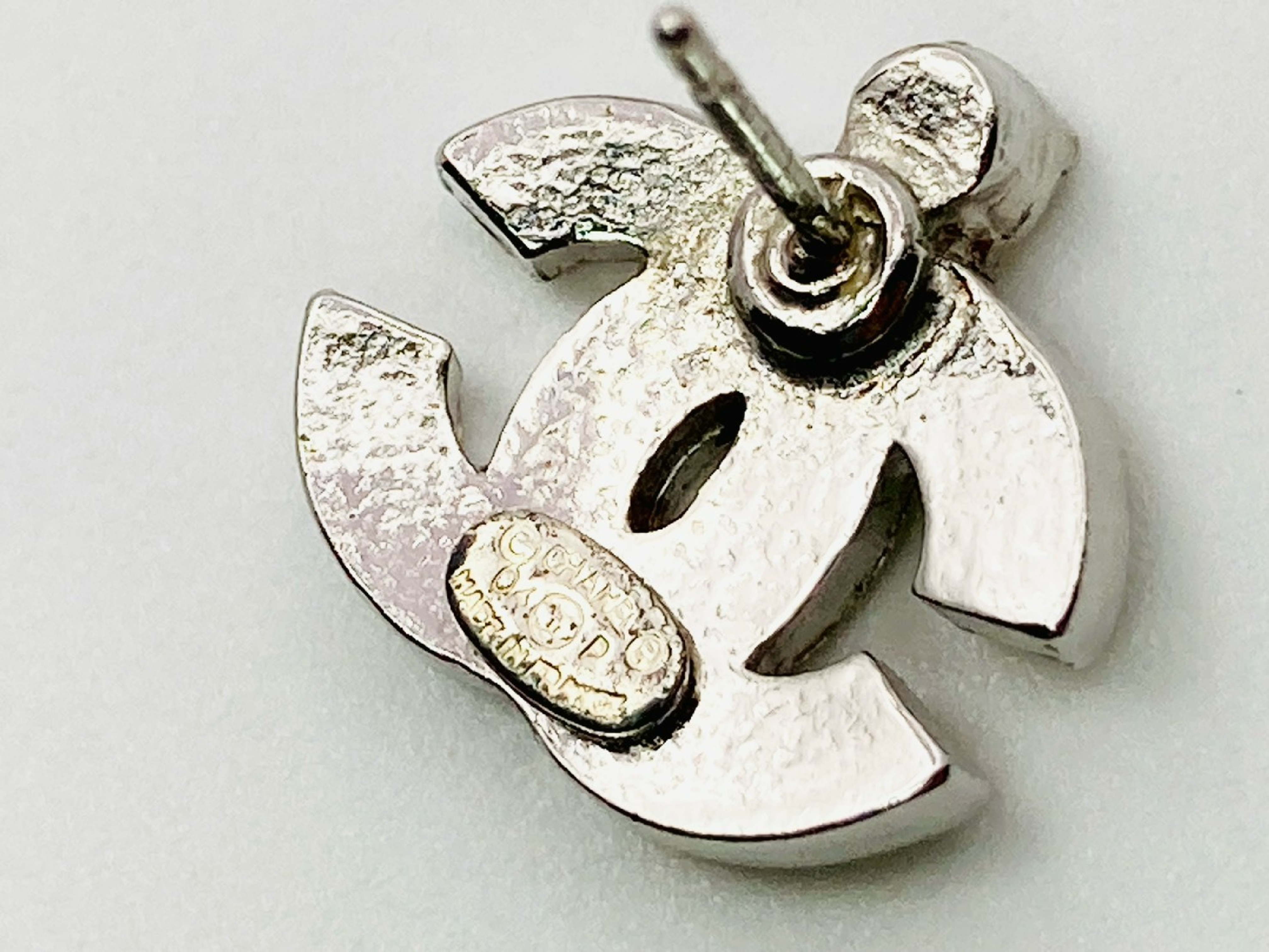 Coco Mark Rhinestone Metal Silver Earrings (04P) — view 4