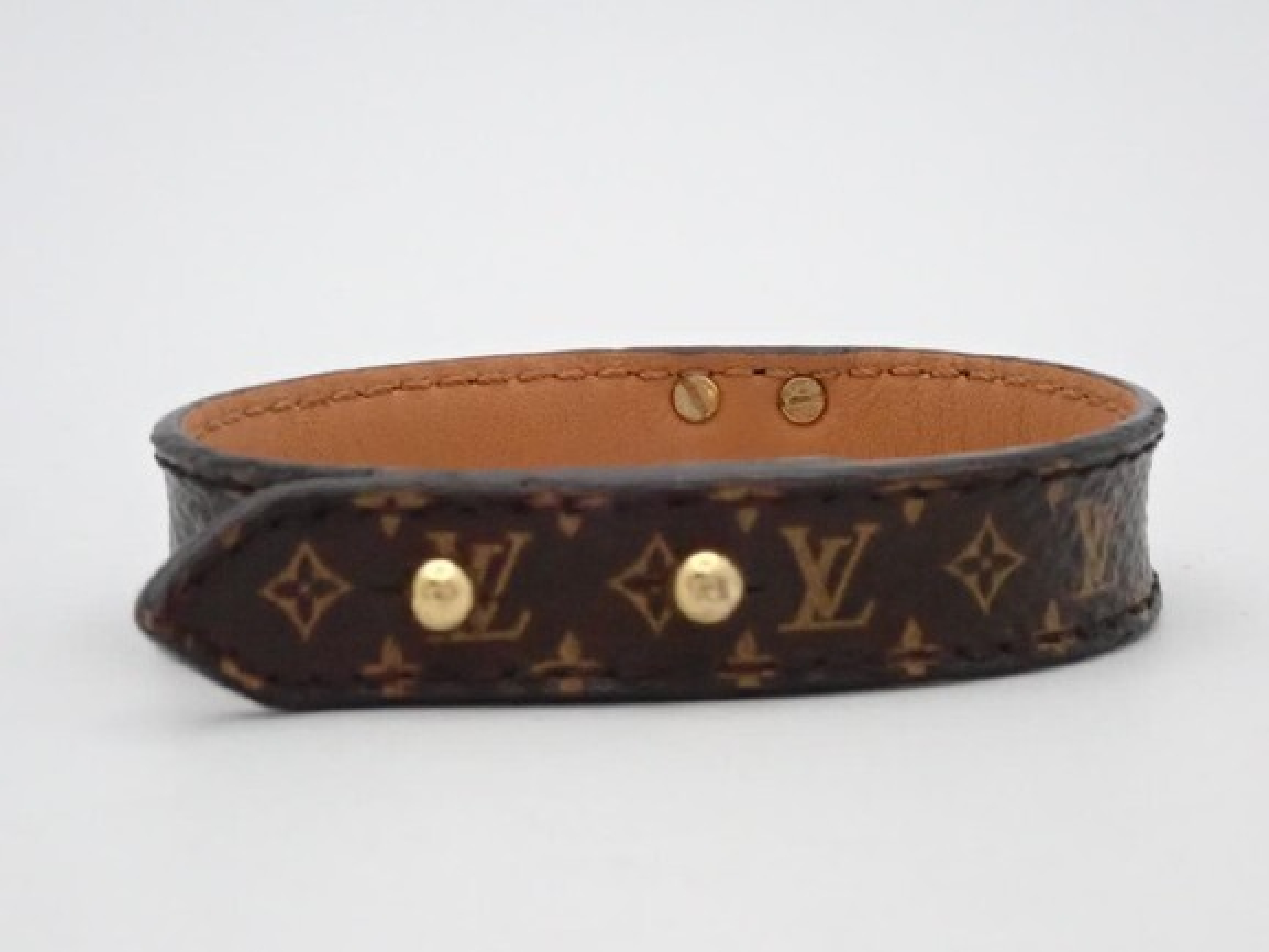 Essential V Bracelet/Bangle, Wrist circumference approx. 16cm, 8.2g — view 2