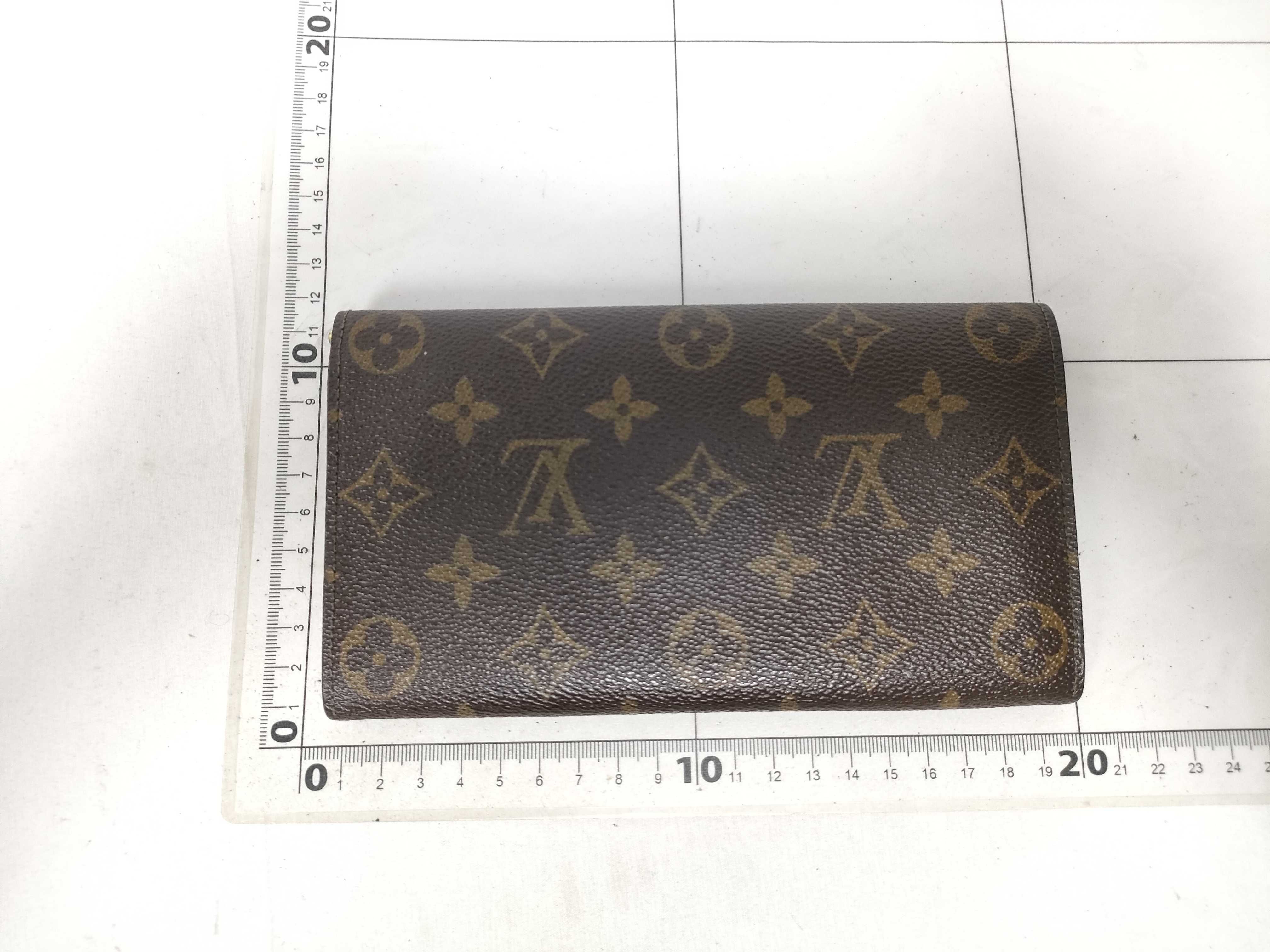 Monogram LV Wallet — view 2
