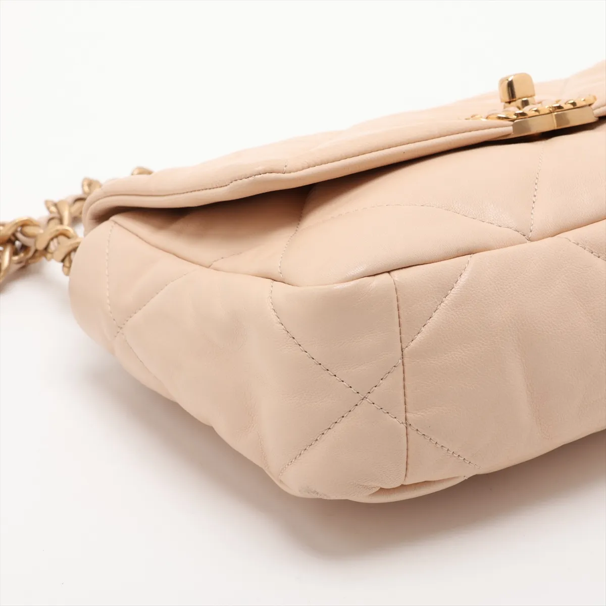 19 Lambskin Chain Shoulder Bag, Beige, Gold x Silver Hardware, 30022066, Serial Number in the 30s, AS1160 — view 4