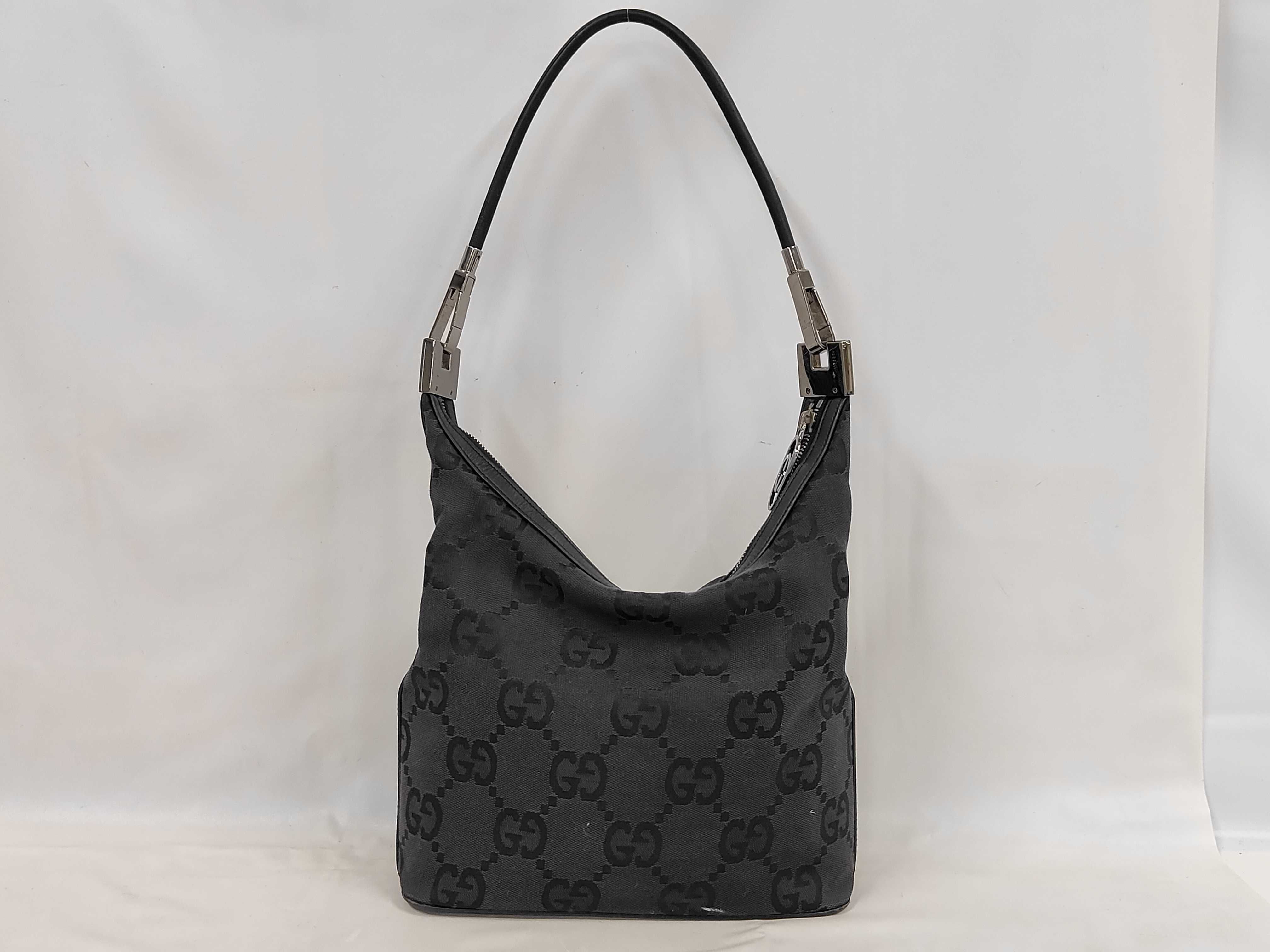 GG Canvas One-Shoulder Bag