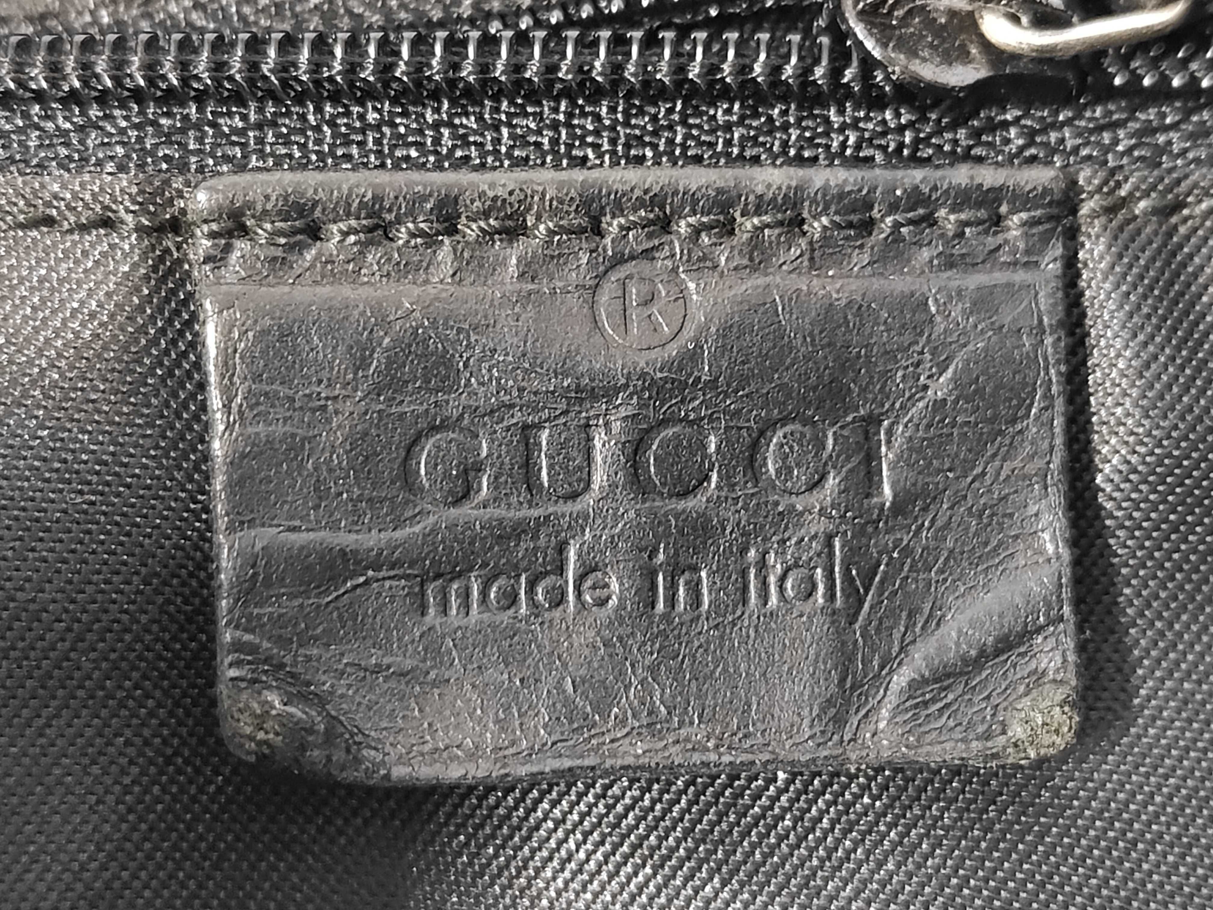 GG Canvas One-Shoulder Bag — view 9