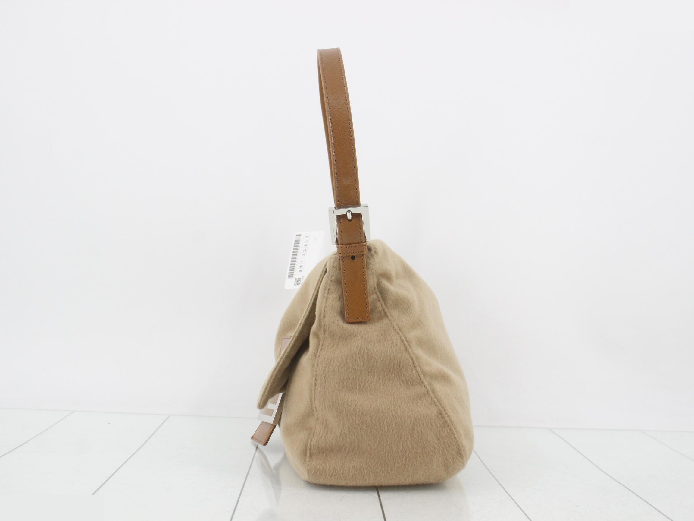 Other lines: Bags & Handbags, Cashmere, Mamma Baguette, Beige — view 3