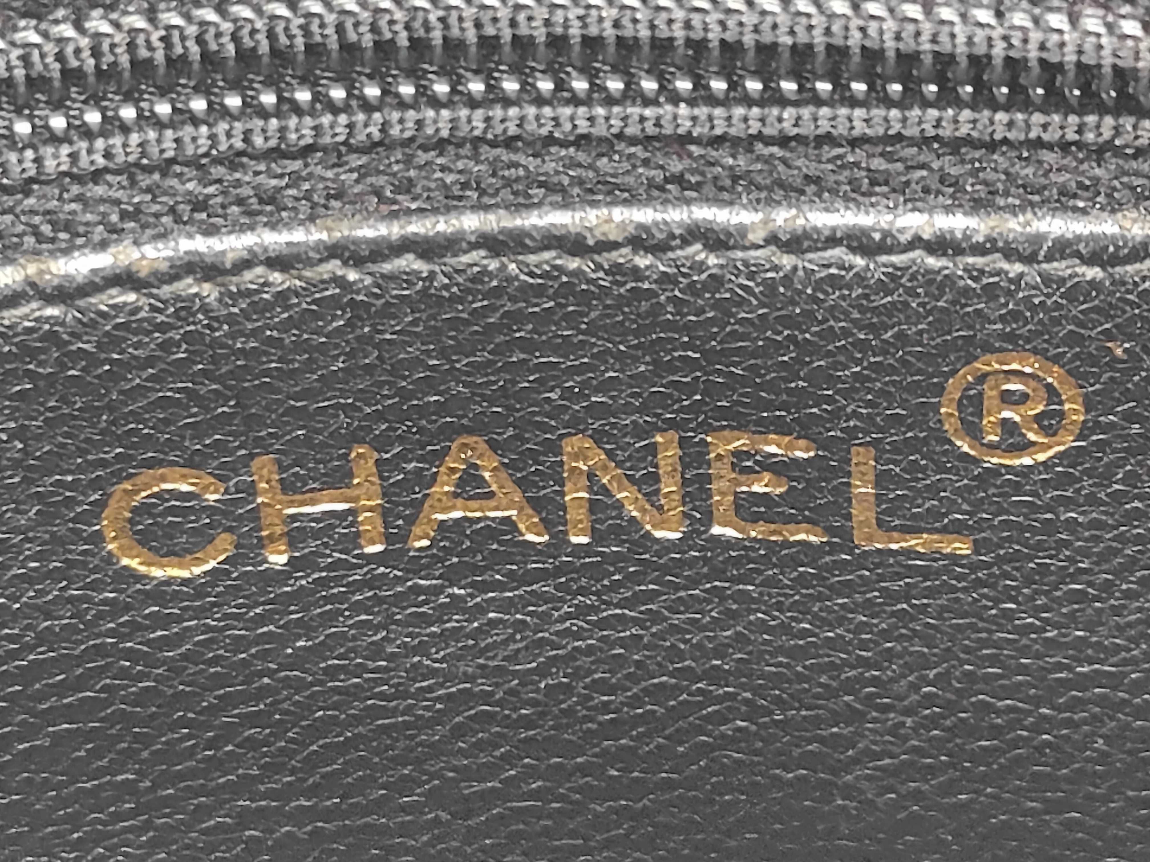 Matelassé Chain Shoulder Bag, Lambskin, Gold Hardware, Black, No Serial Number — view 10