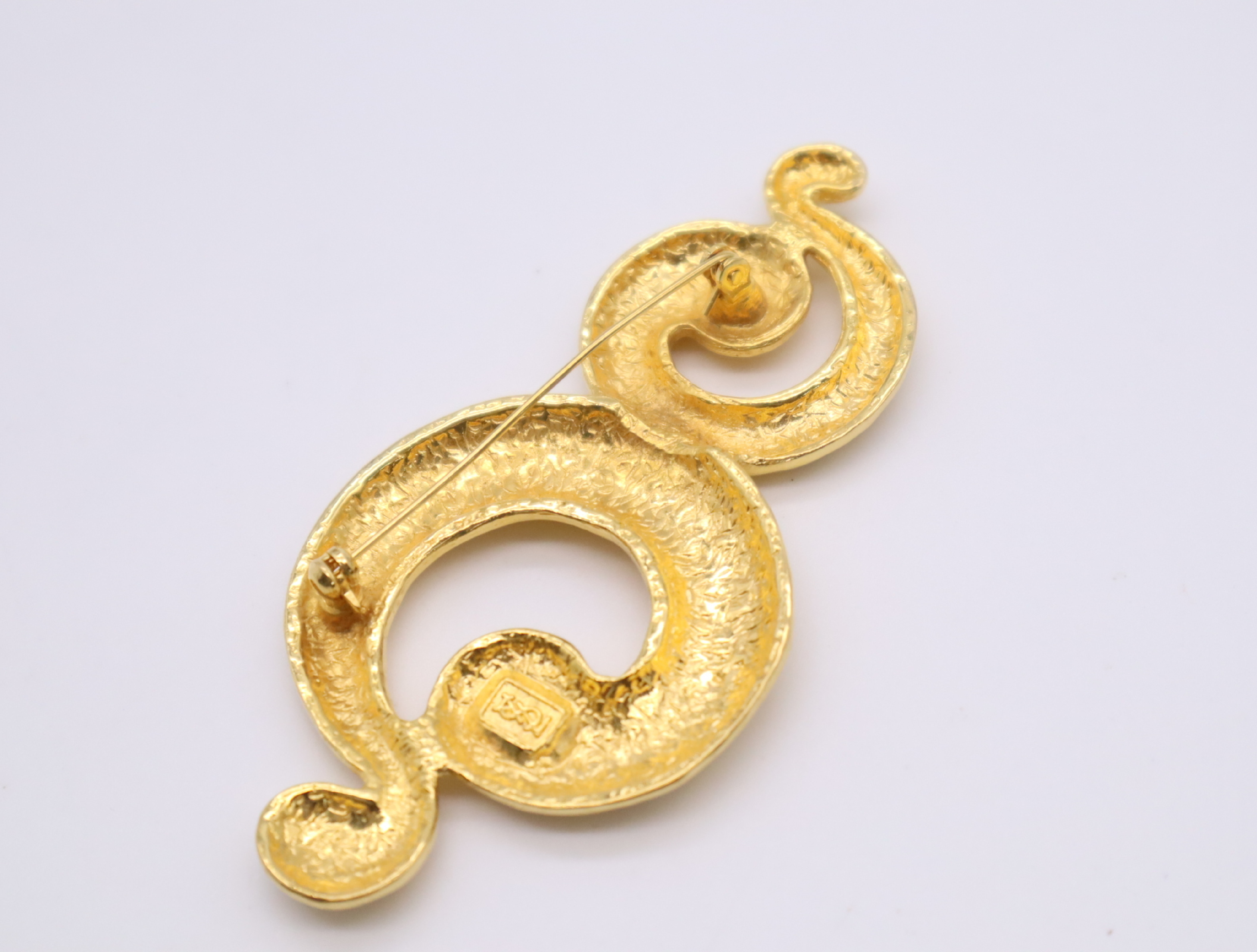 Alloy Streamlined Vintage Pin Brooch Gold Brooch — view 2