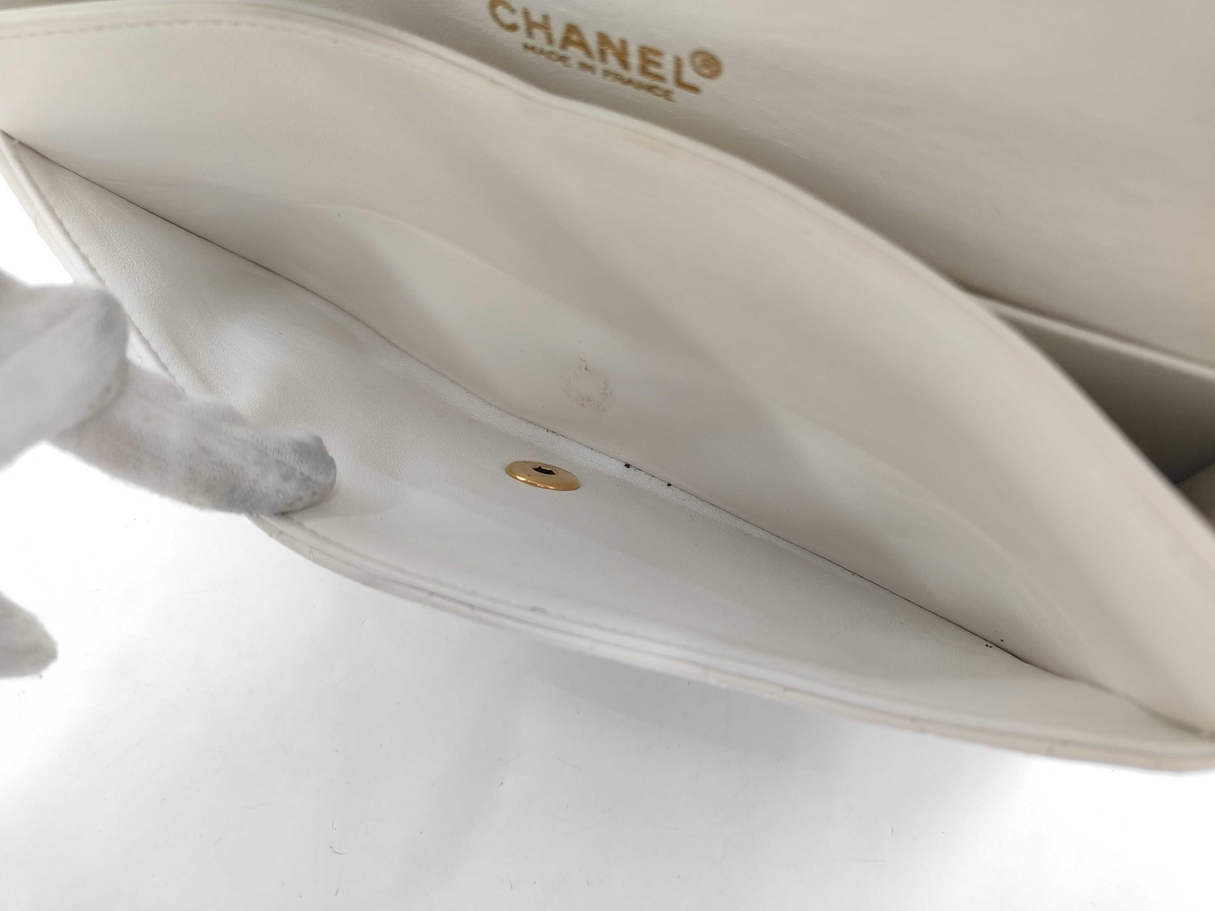 Double Flap Matelassé White Shoulder Bag — view 14