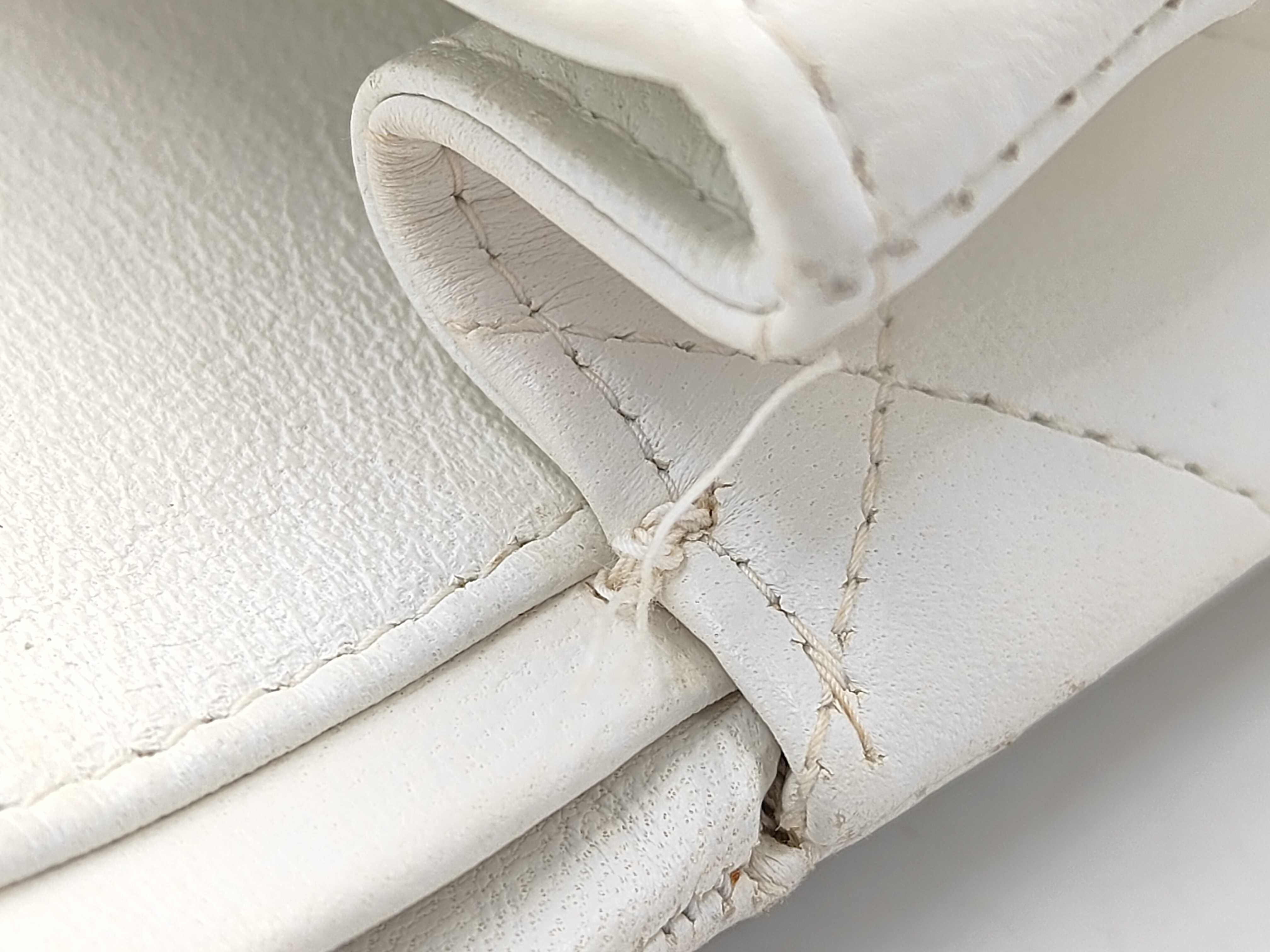 Double Flap Matelassé White Shoulder Bag — view 9