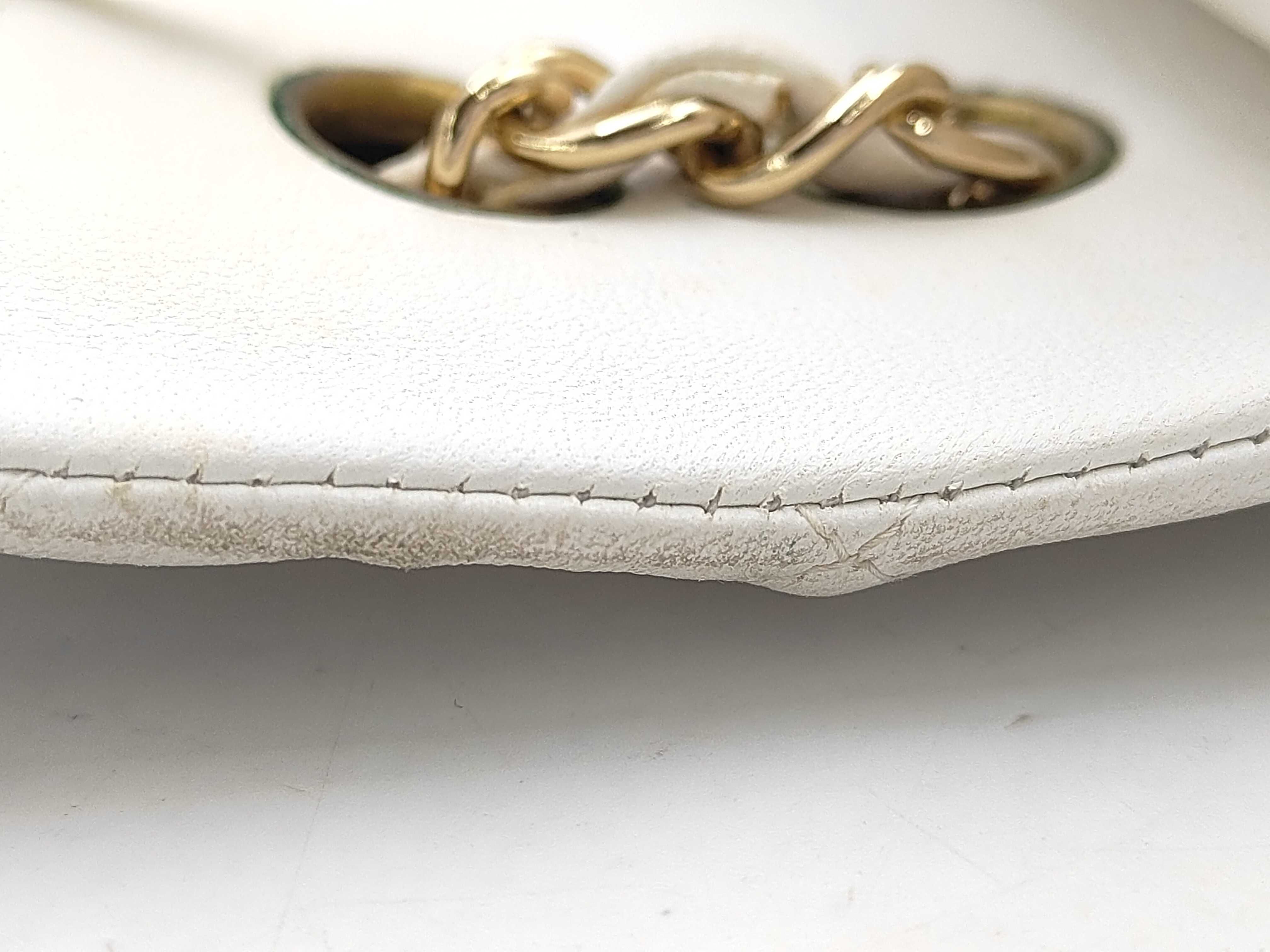 Double Flap Matelassé White Shoulder Bag — view 10