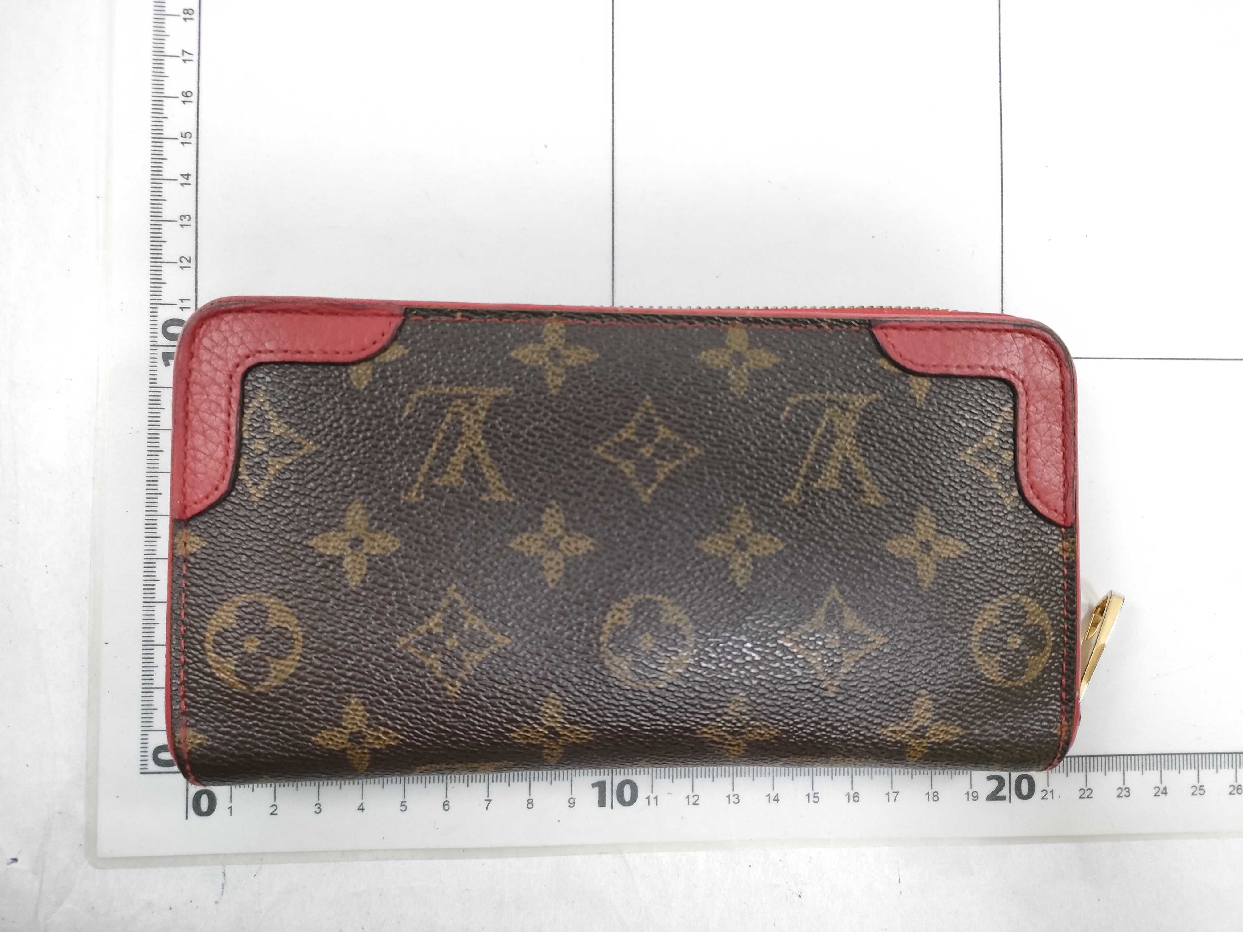 Monogram Louis Vuitton Monogram M61854 Zippy Wallet Retiro Coquelicot MI4156 Wallet — view 2