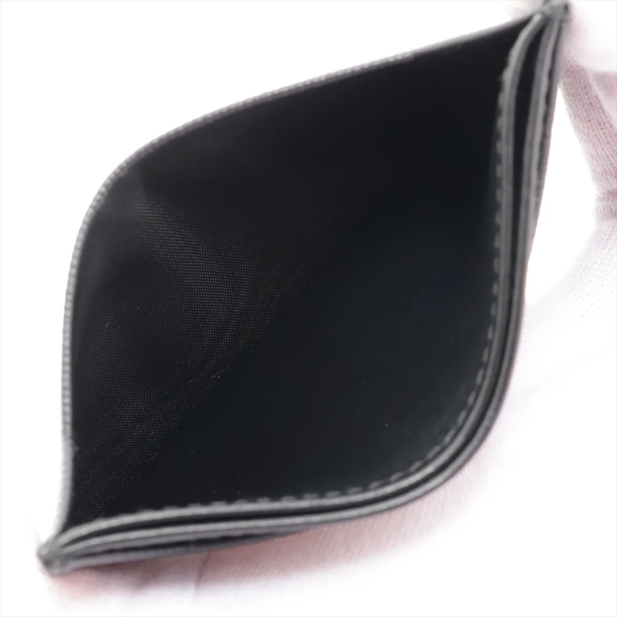 Vitello Move 1MC208 Leather Card Case, Black — view 3