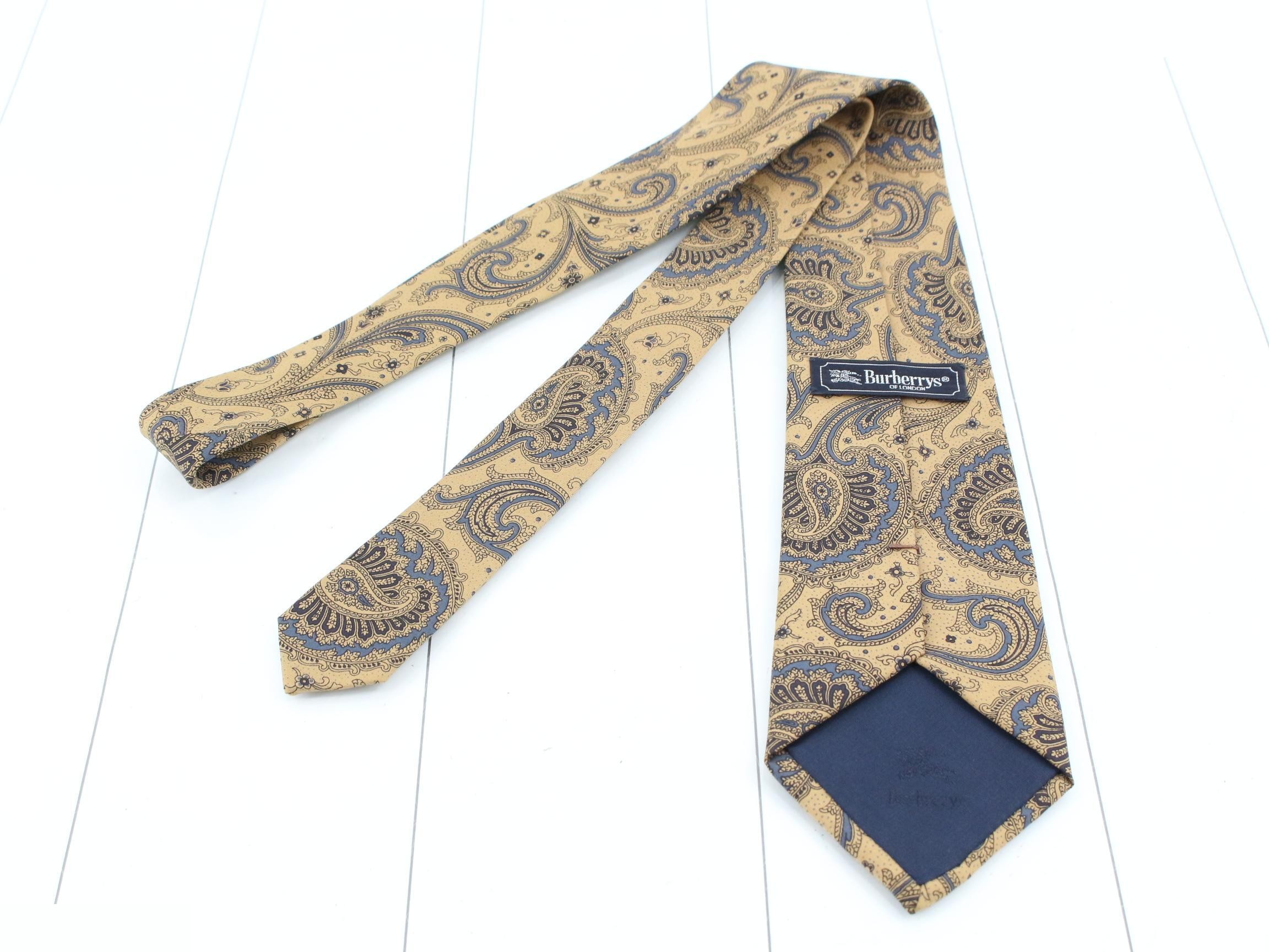Other lines: Small items, accessories, ties — view 2