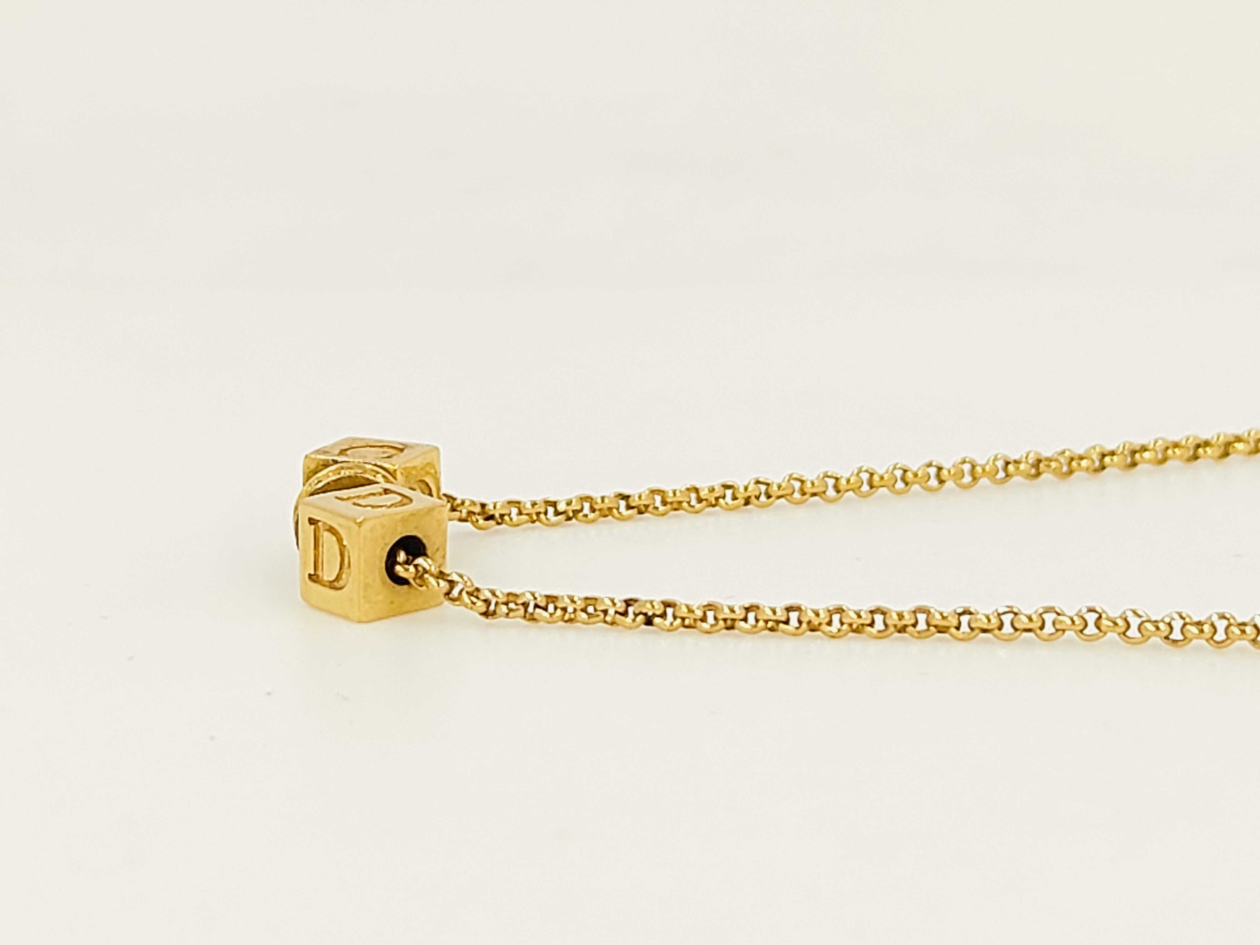 necklace — view 3