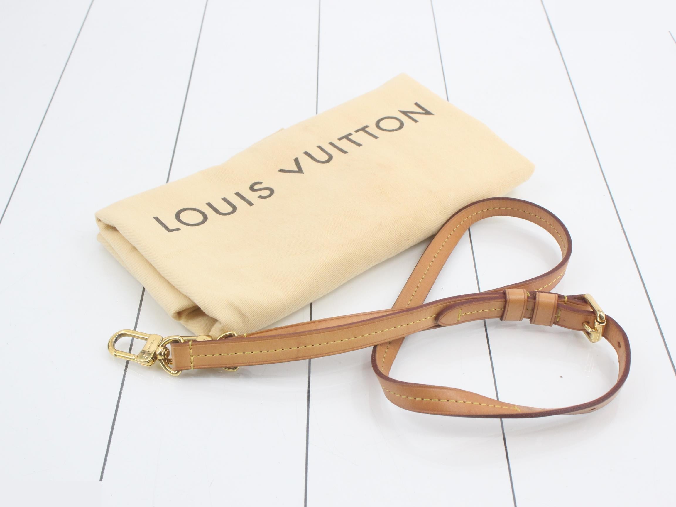 Turenne MM SR4184 (Includes dust bag and strap) — view 7